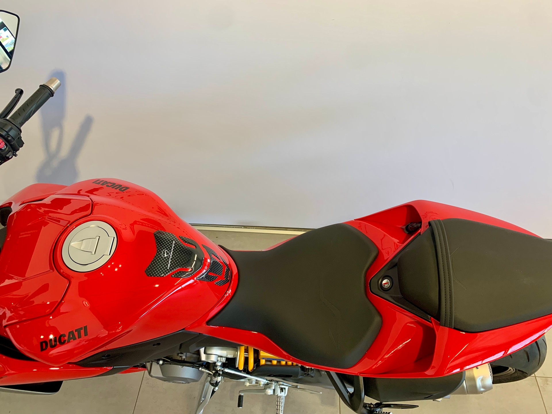 DUCATI Streetfighter V2 S-image-7