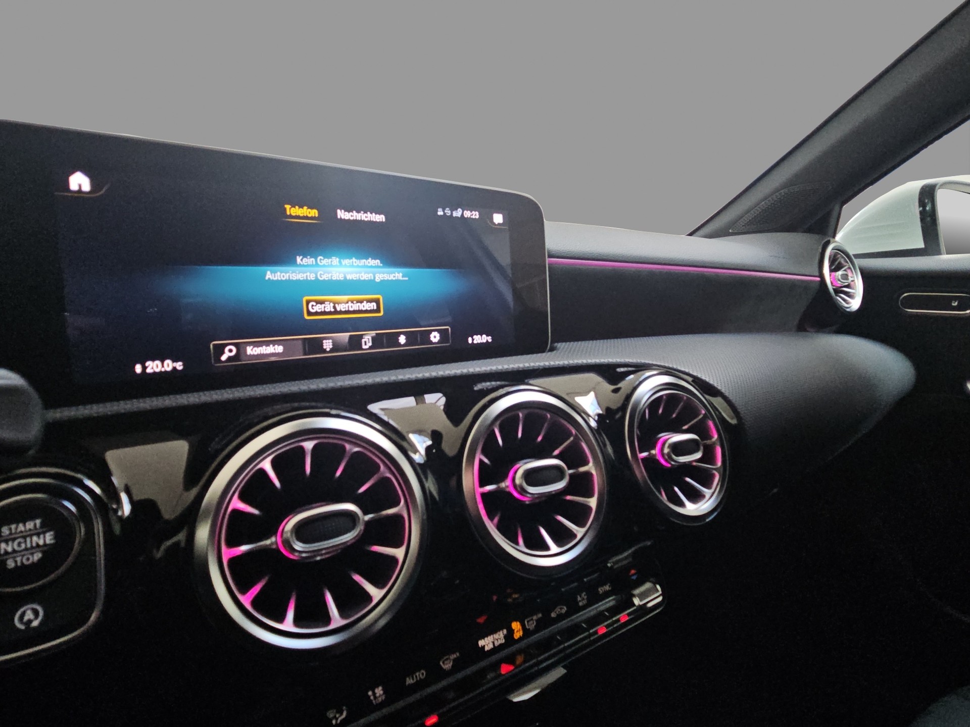 MERCEDES-BENZ A 200 AMG Line-image-10