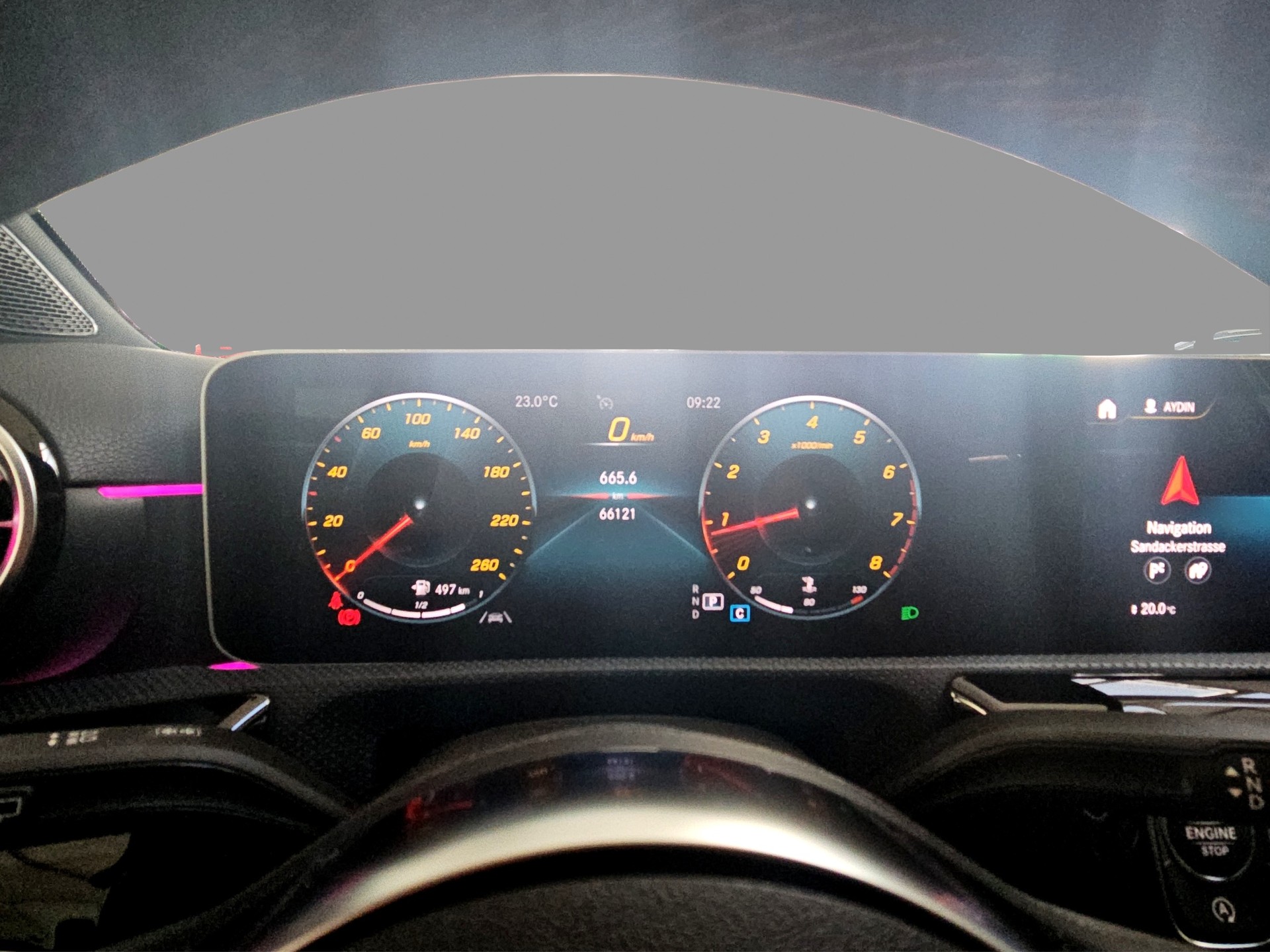 MERCEDES-BENZ A 200 AMG Line-image-8