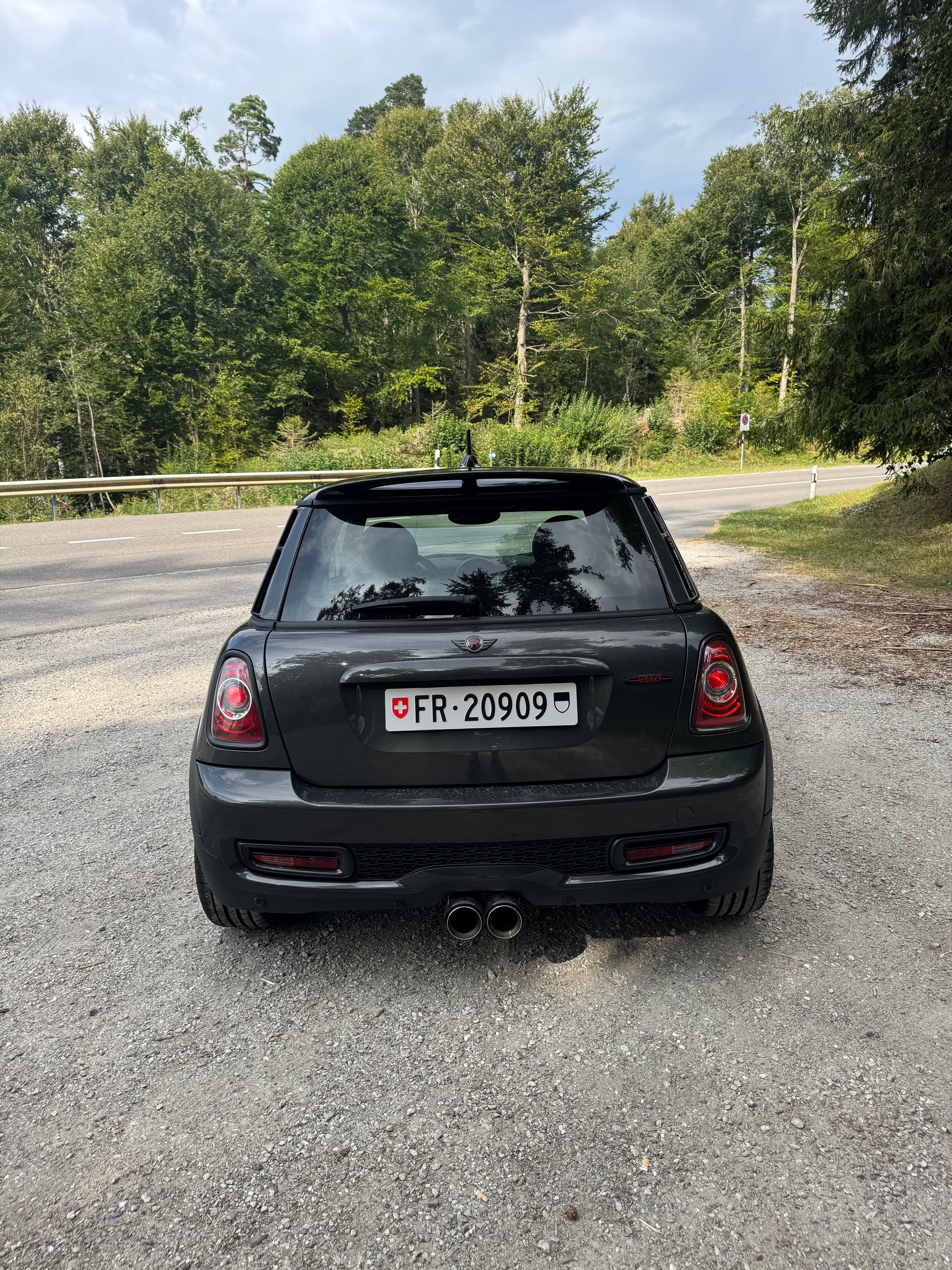 MINI 1.6i John Cooper Works-image-1