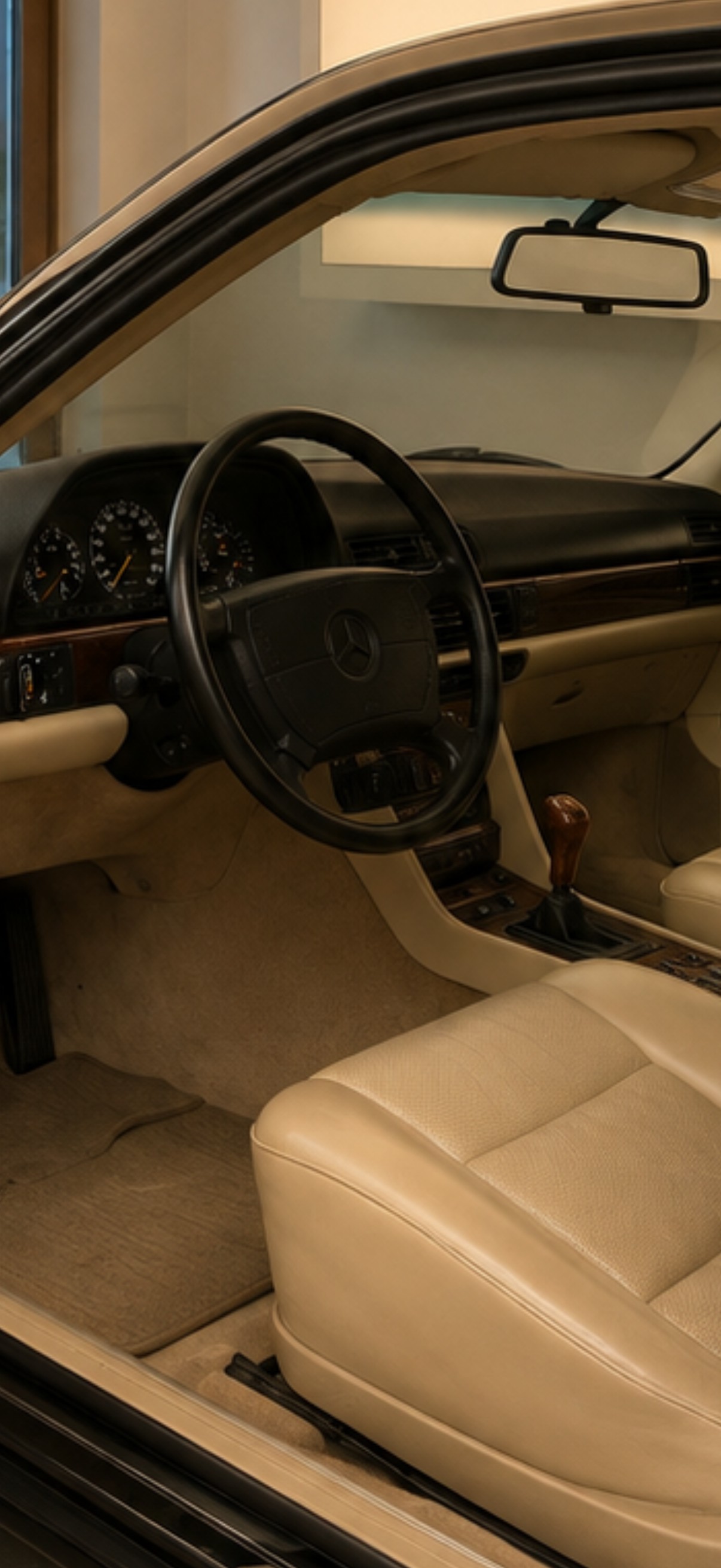 MERCEDES-BENZ 560 SEC Automatic Original AMG Packet-image-3