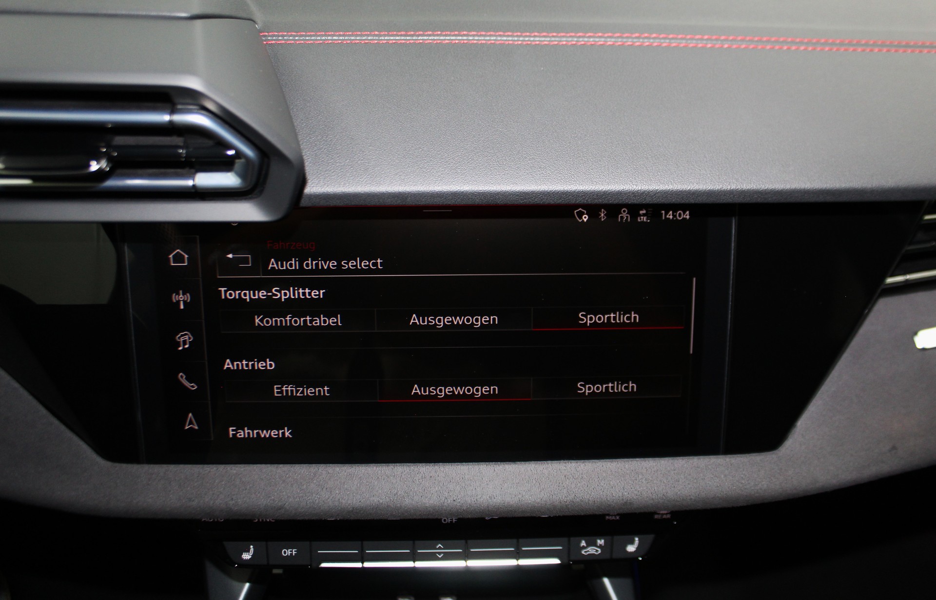 AUDI S3 Sportback TFSI quattro S-tronic 333PS Optikpaket schwarz / CH-Fahrzeug-image-28