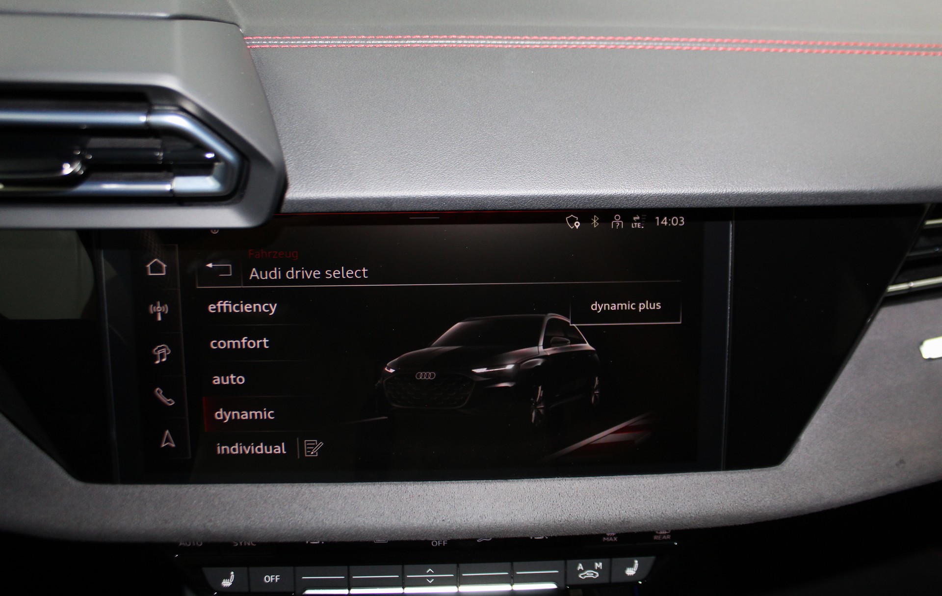AUDI S3 Sportback TFSI quattro S-tronic 333PS Optikpaket schwarz / CH-Fahrzeug-image-27