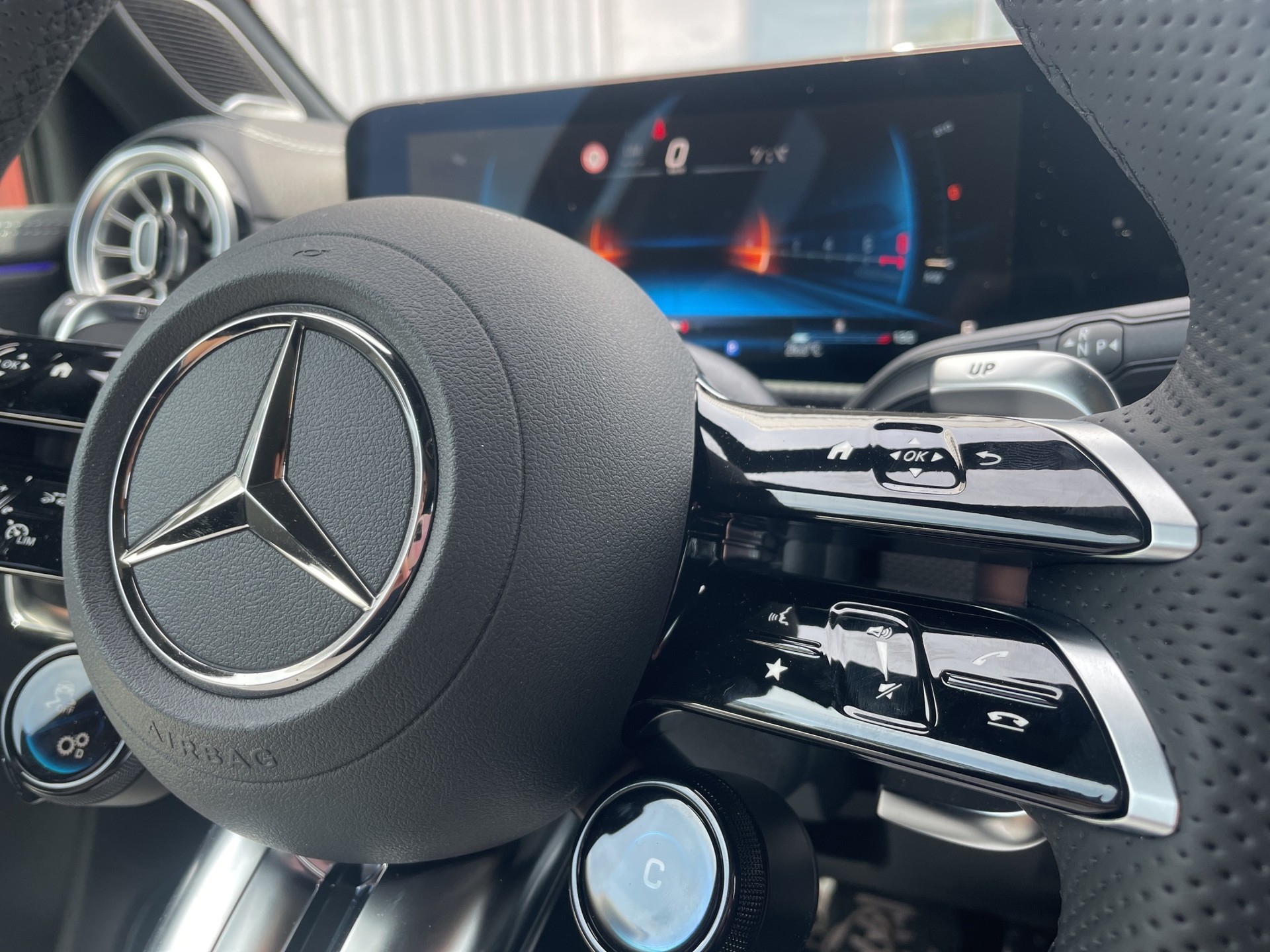 MERCEDES-BENZ A 45 S AMG 4matic+-image-22