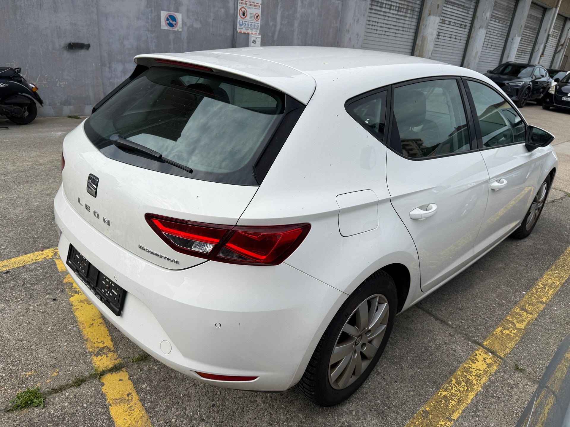 SEAT Leon 1.0 Ecomotive TSI Style-image-2