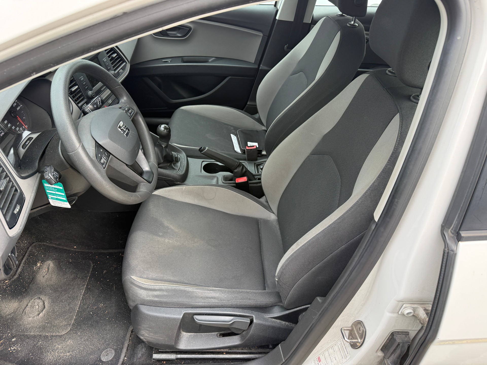 SEAT Leon 1.0 Ecomotive TSI Style-image-4