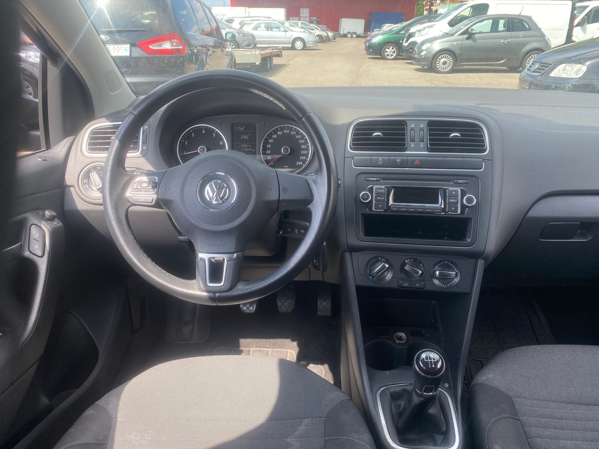 VW Polo 1.2 12V Comfortline-image-8
