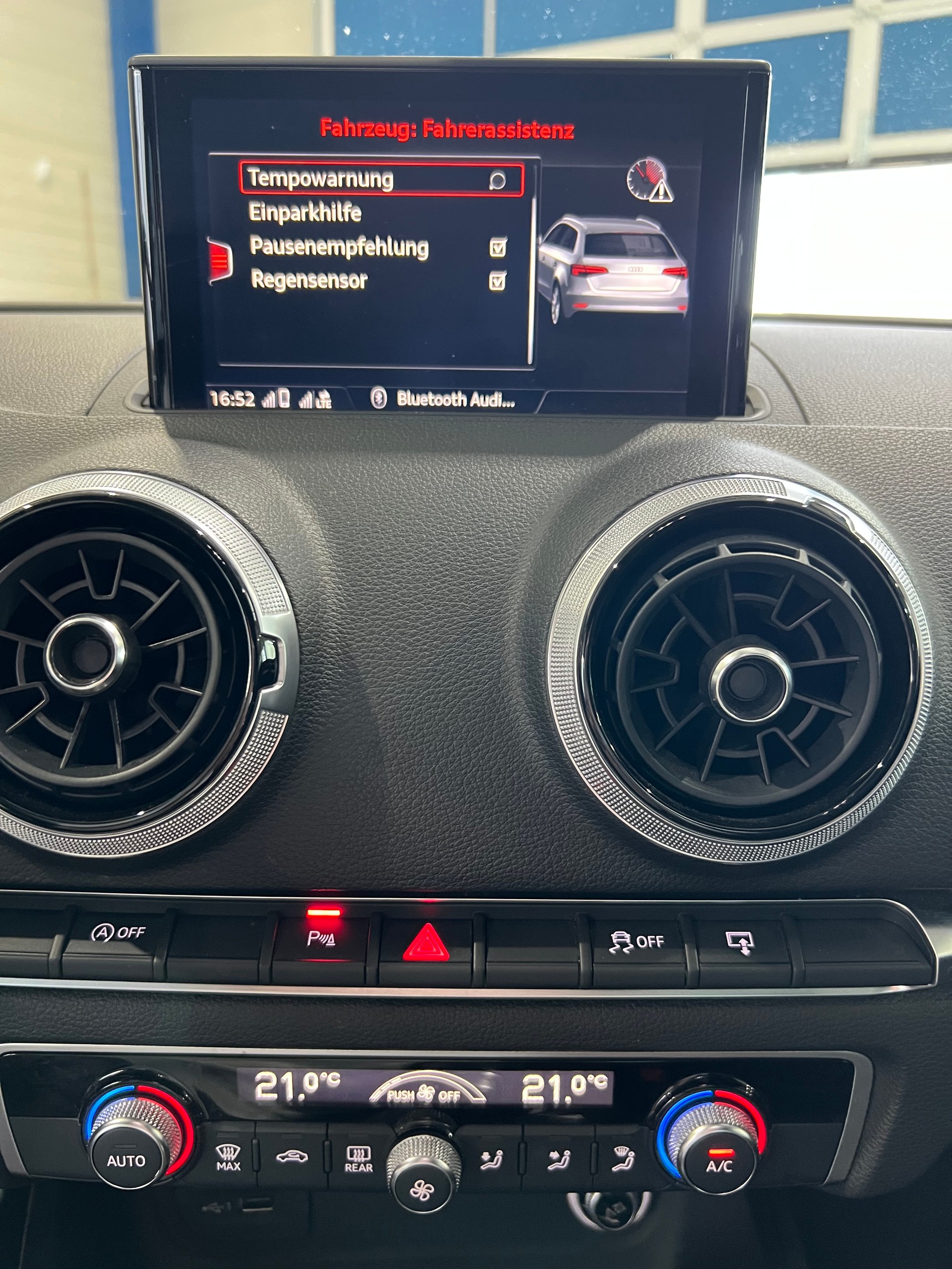 AUDI A3 Sportback 1.6 TDI Sport S-tronic**Facelift,Tempomat,Frisch ab MFK**-image-8