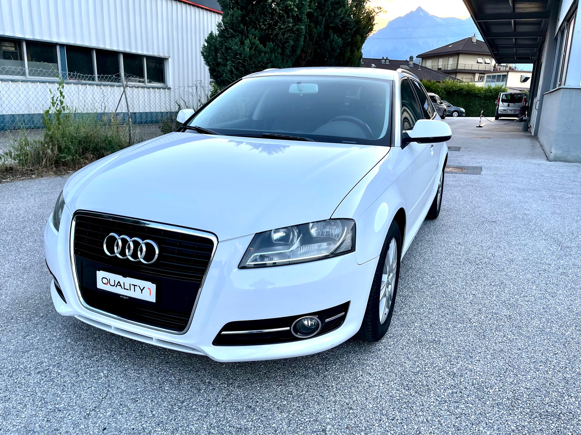 AUDI A3 Sportback 1.4 TFSI Ambition-image-21