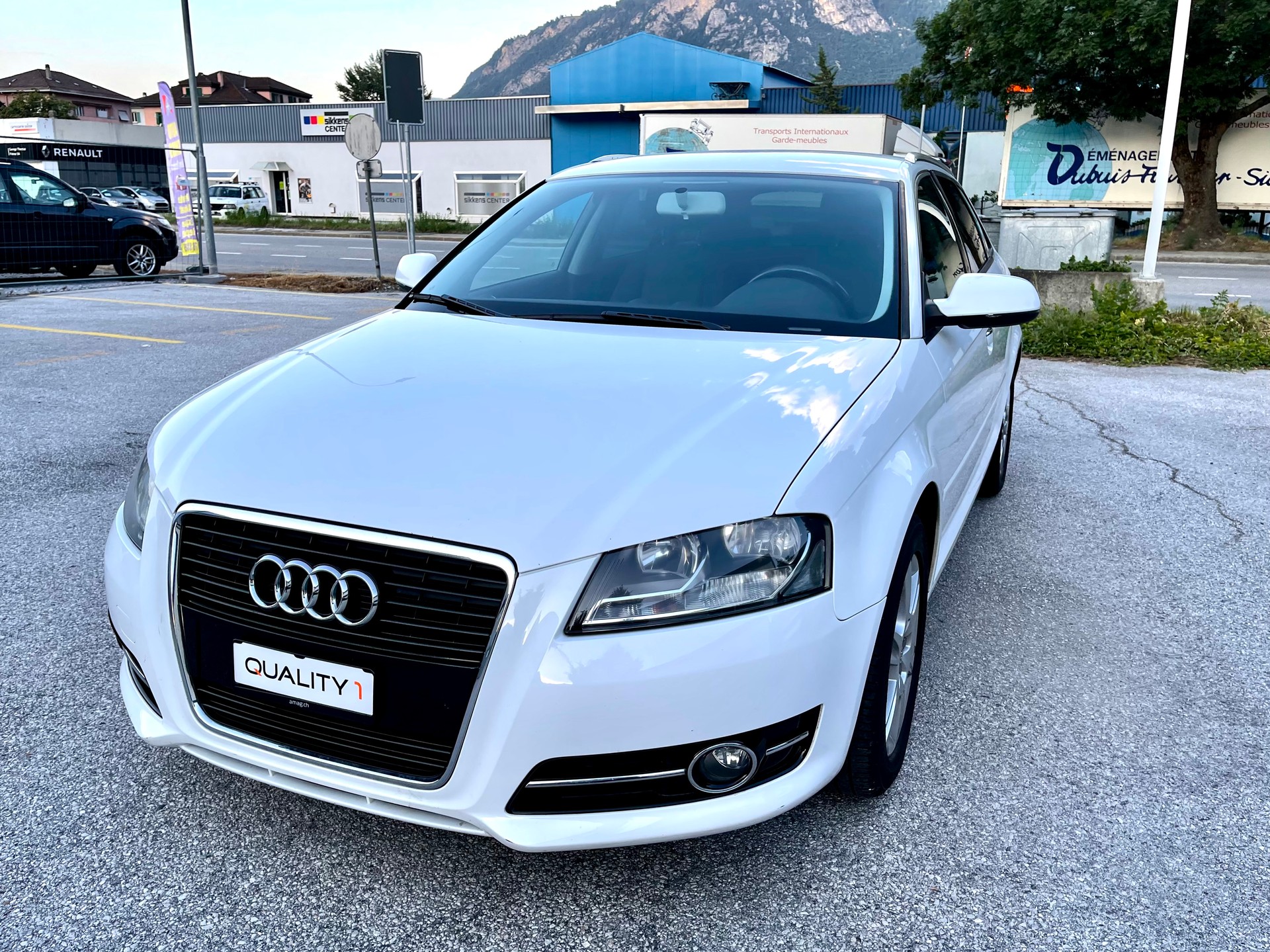 AUDI A3 Sportback 1.4 TFSI Ambition-image-25