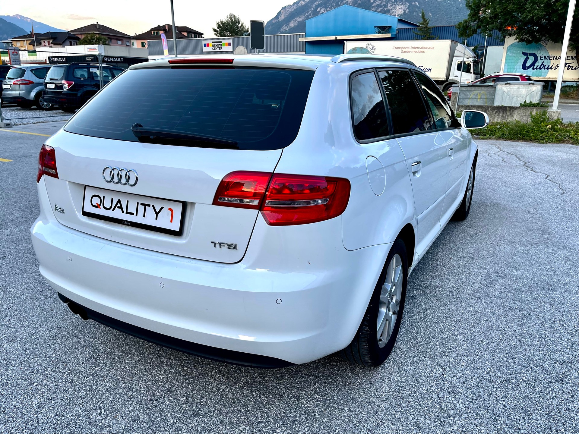 AUDI A3 Sportback 1.4 TFSI Ambition-image-4