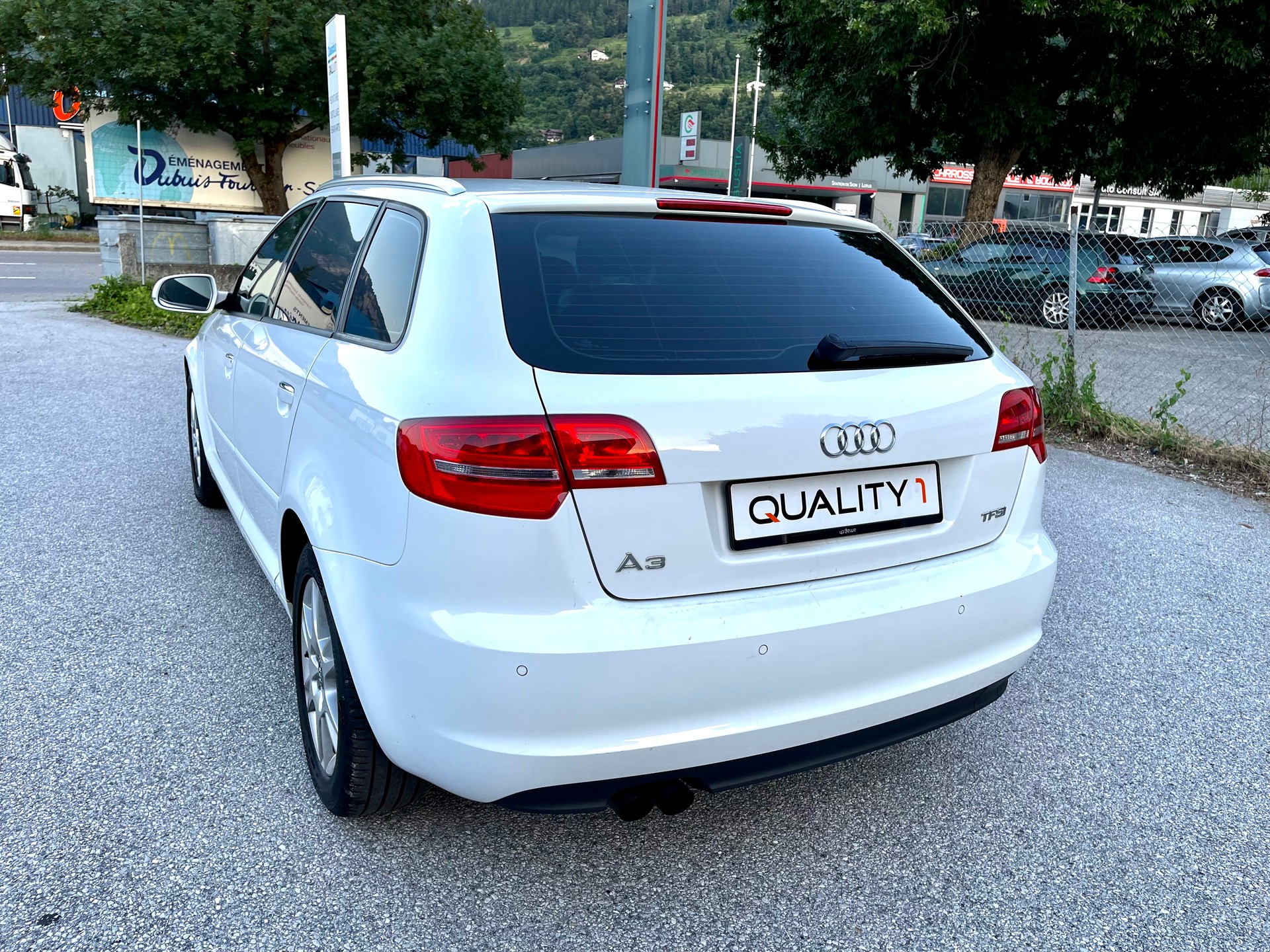 AUDI A3 Sportback 1.4 TFSI Ambition-image-10