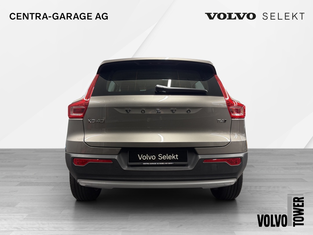VOLVO XC40 T4 AWD Momentum Geartronic-image-7