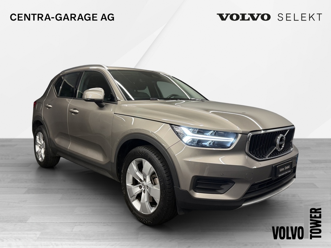 VOLVO XC40 T4 AWD Momentum Geartronic-image-3