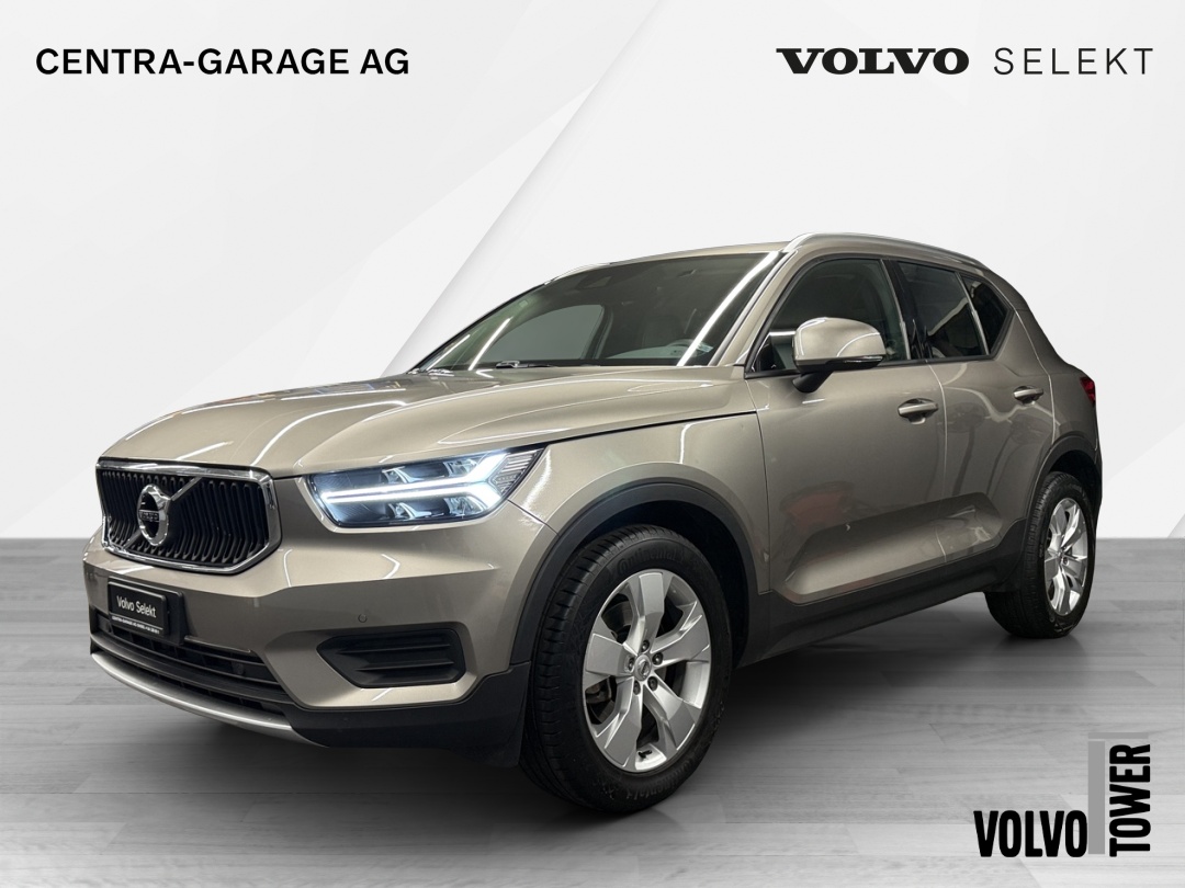 VOLVO XC40 T4 AWD Momentum Geartronic-image-0