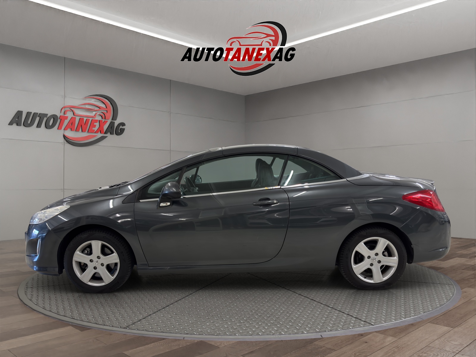 PEUGEOT 308 CC 1.6 16V Turbo Platinum Automatic-image-1