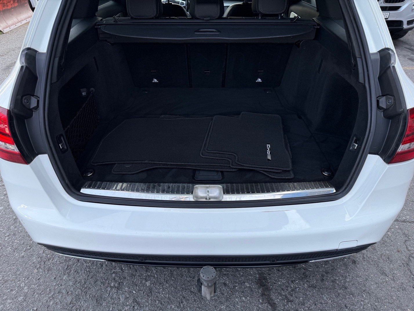 MERCEDES-BENZ C 250 BlueTEC AMG Line 4Matic 7G-Tronic-image-14