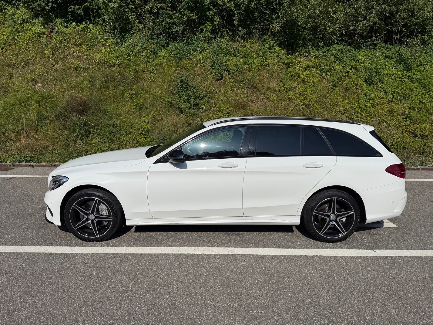 MERCEDES-BENZ C 250 BlueTEC AMG Line 4Matic 7G-Tronic-image-1