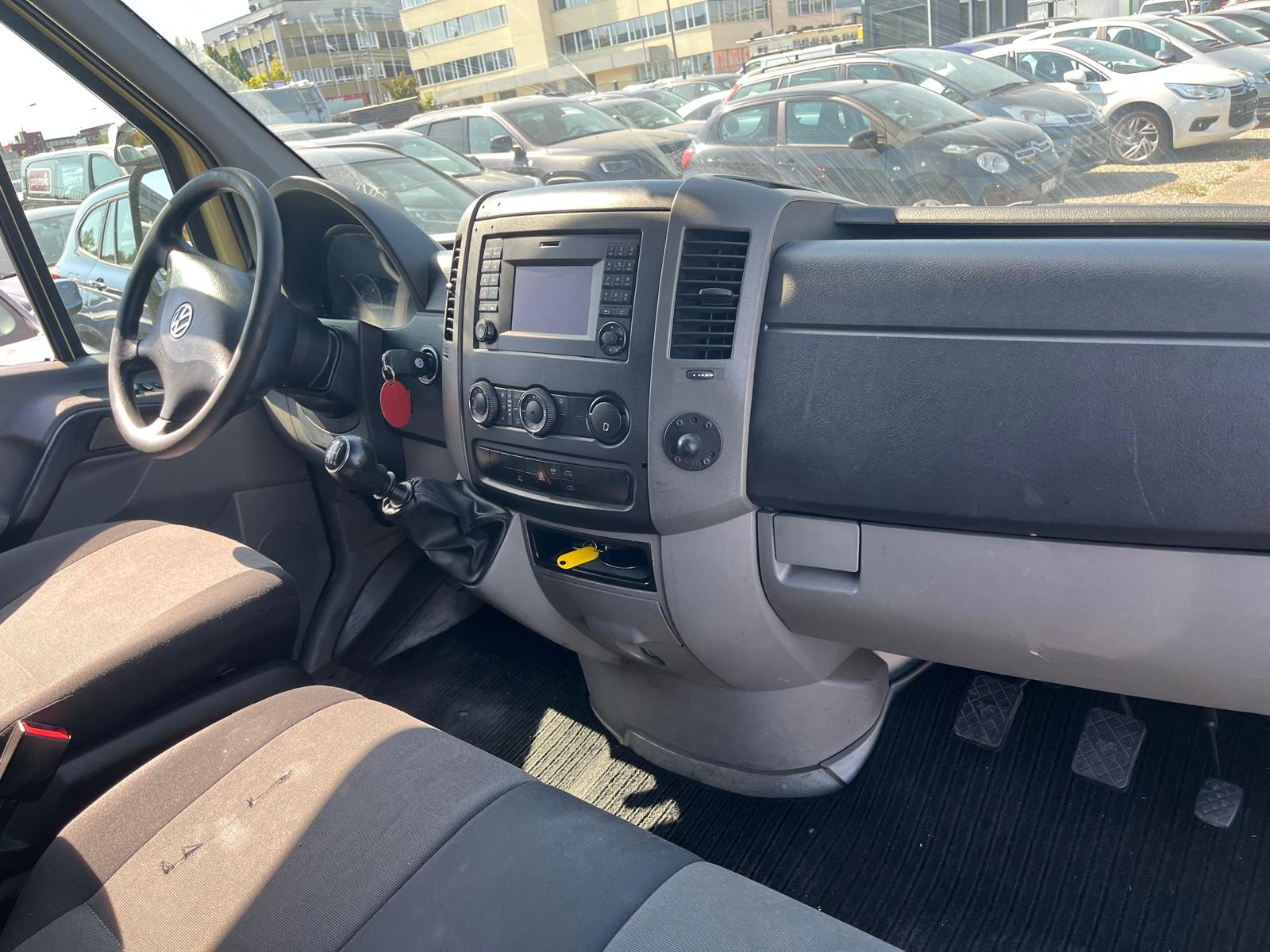 VW Crafter 35 2.0 BiTDI CR-image-7