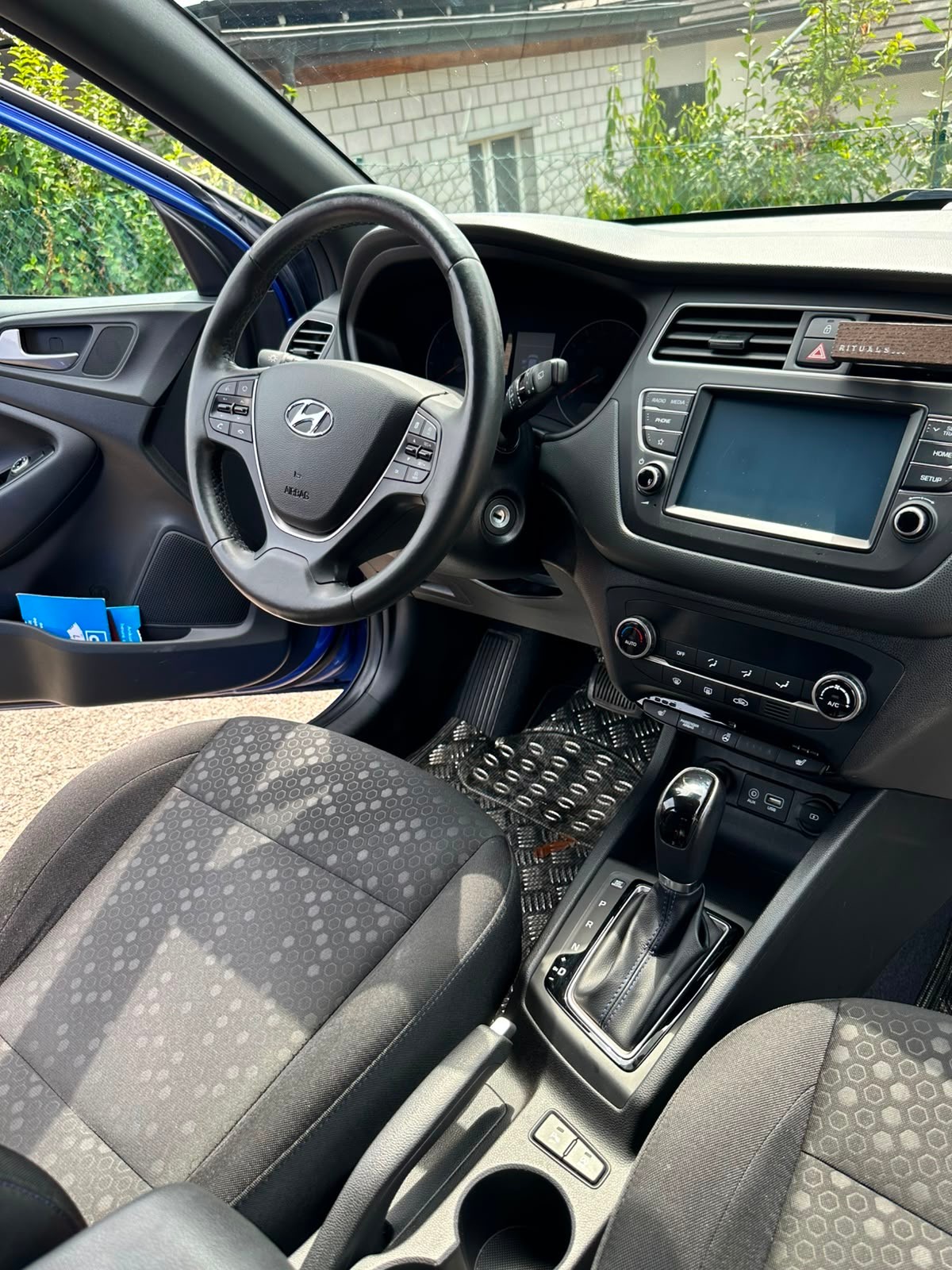 HYUNDAI 1.0 T-GDi Amplia-image-3