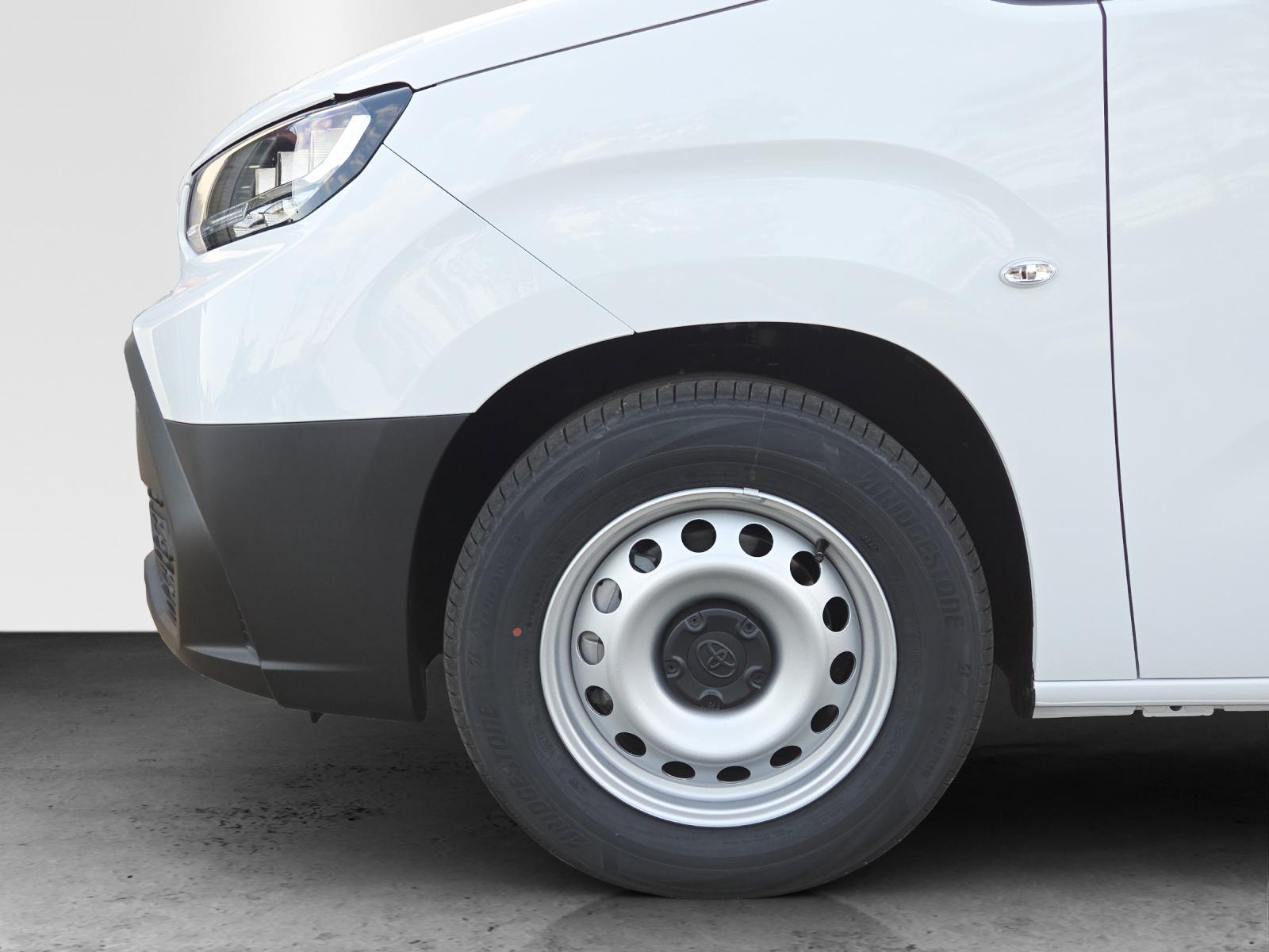 TOYOTA PROACE CITY Van L1 52KWh Active-image-9
