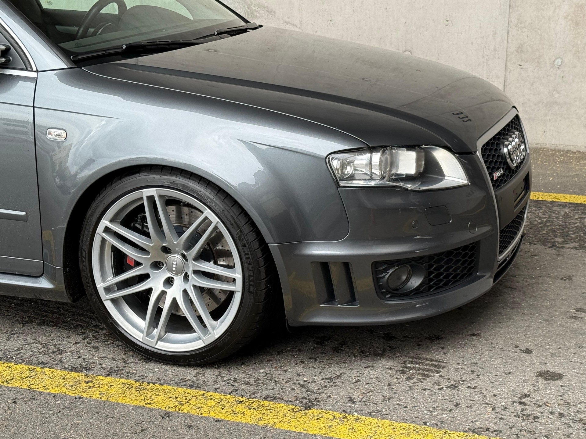 AUDI RS4 Avant 4.2 V8 quattro-image-5