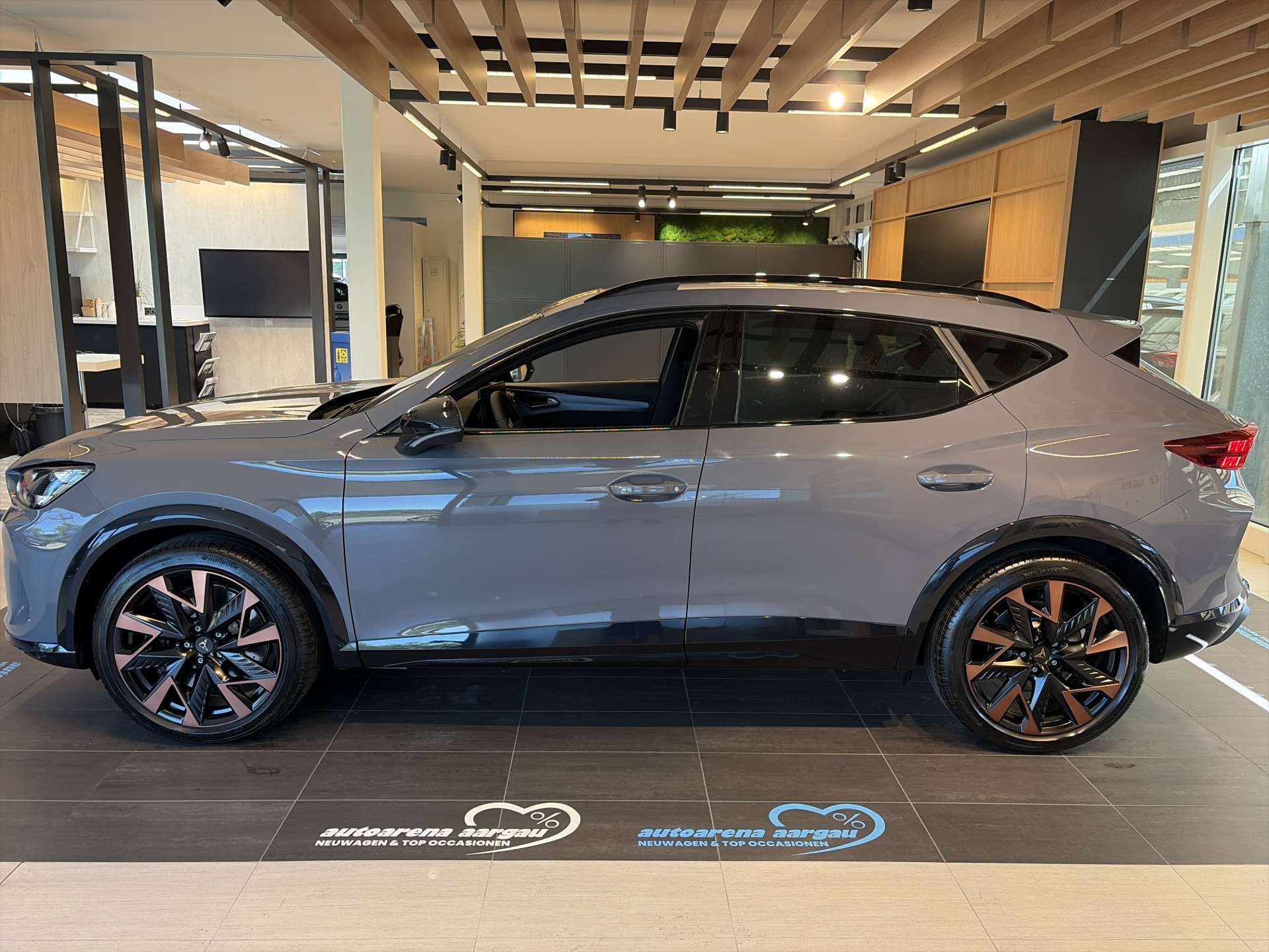 CUPRA Formentor 2.0TSi VZ 4Drive DSG-Automat-image-11