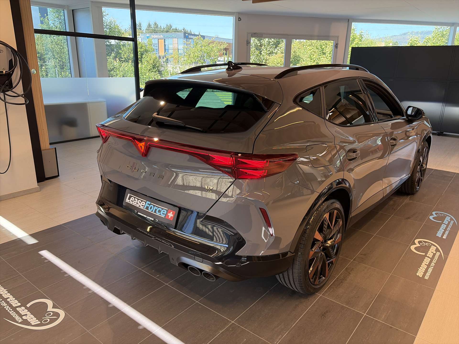 CUPRA Formentor 2.0TSi VZ 4Drive DSG-Automat-image-2