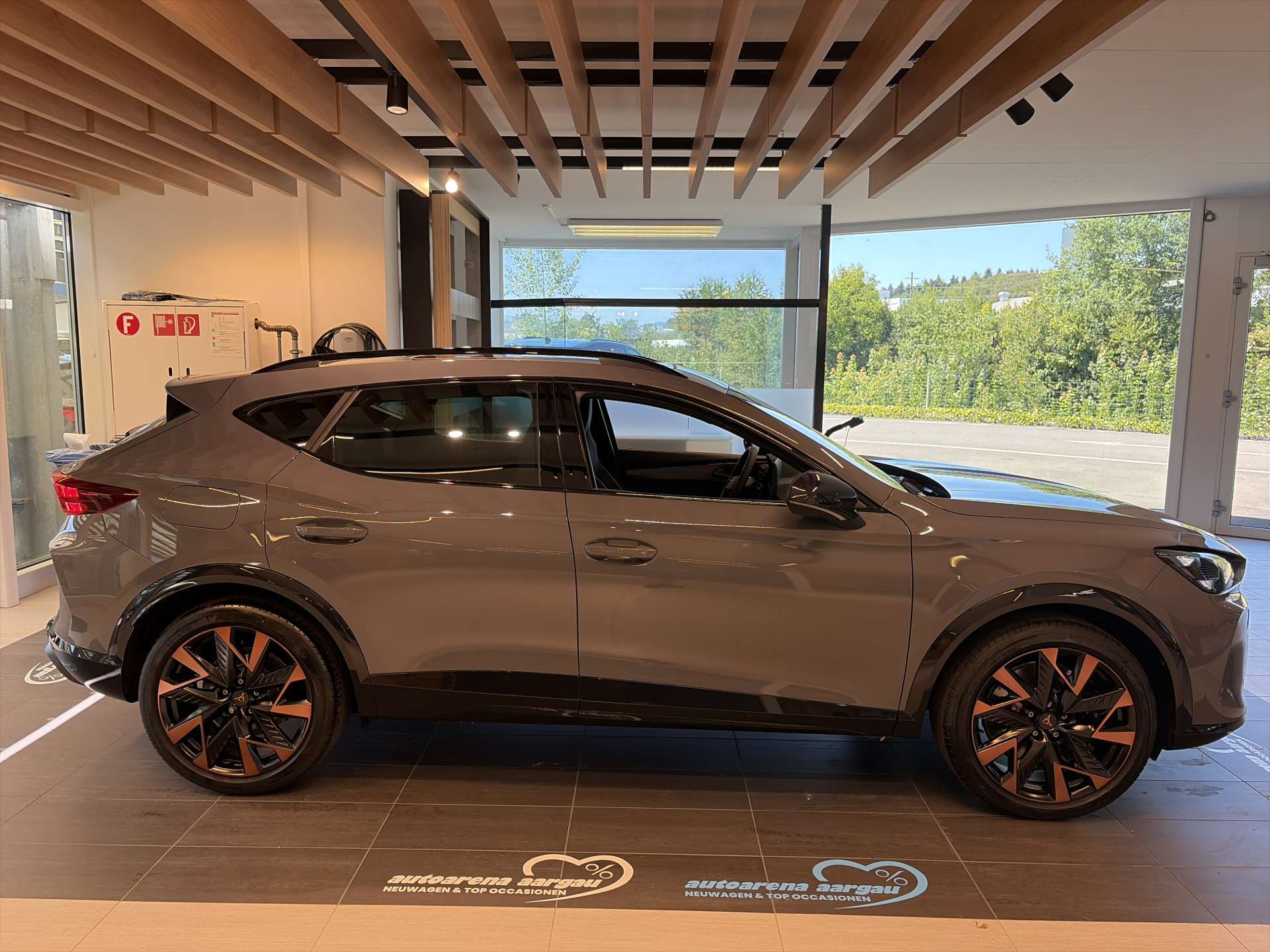 CUPRA Formentor 2.0TSi VZ 4Drive DSG-Automat-image-13
