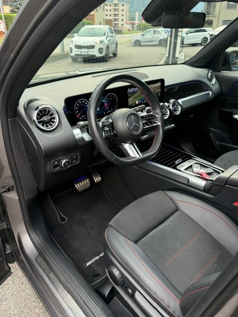 MERCEDES-BENZ GLB 220 d 4Matic AMG Line 8G-Tronic-image-11