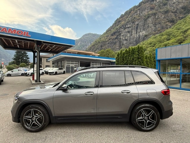 MERCEDES-BENZ GLB 220 d 4Matic AMG Line 8G-Tronic-image-6