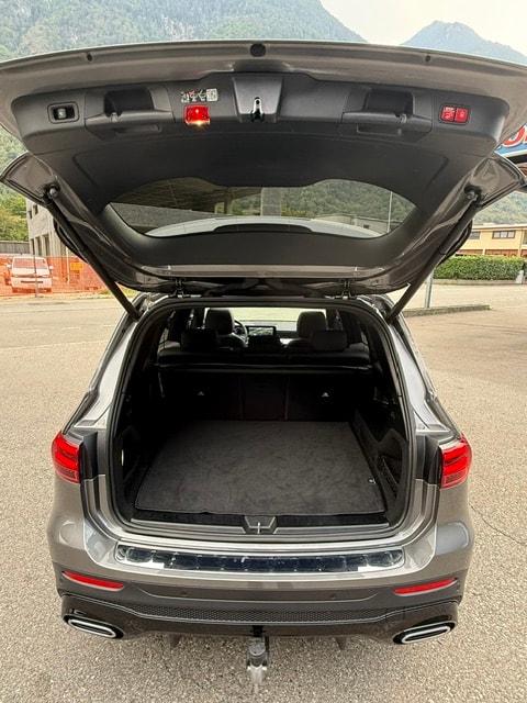 MERCEDES-BENZ GLB 220 d 4Matic AMG Line 8G-Tronic-image-10