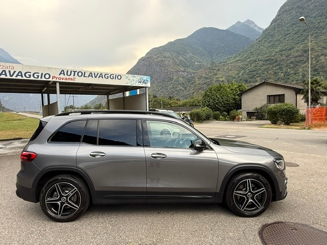 MERCEDES-BENZ GLB 220 d 4Matic AMG Line 8G-Tronic-image-5
