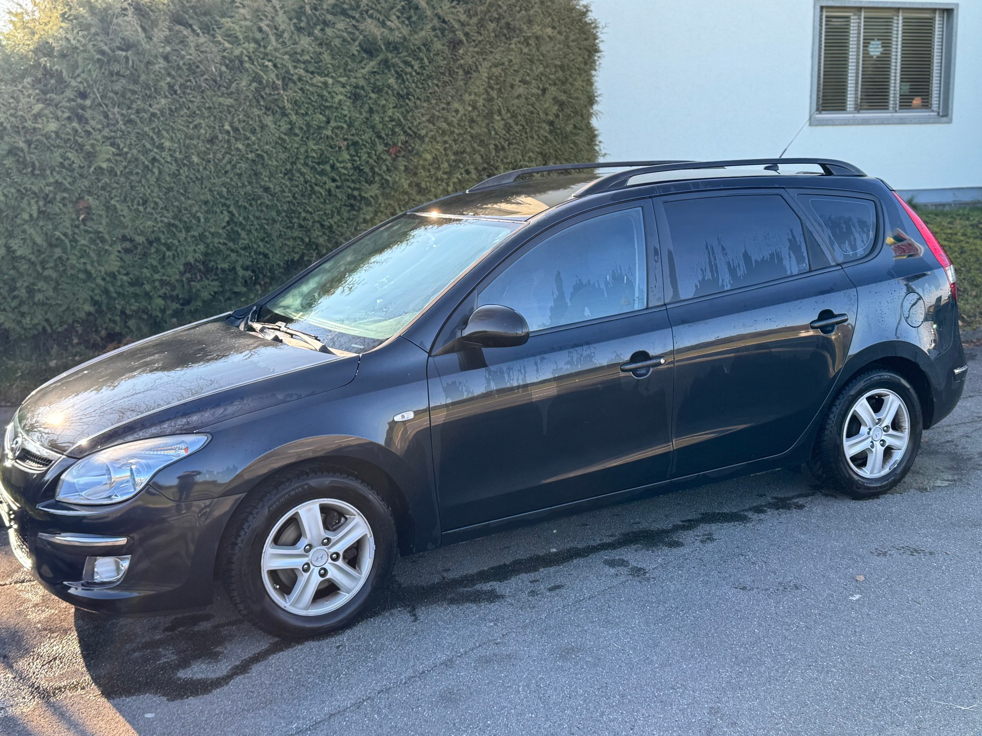 HYUNDAI i30 Wagon 1.6 CRDi Style-image-0