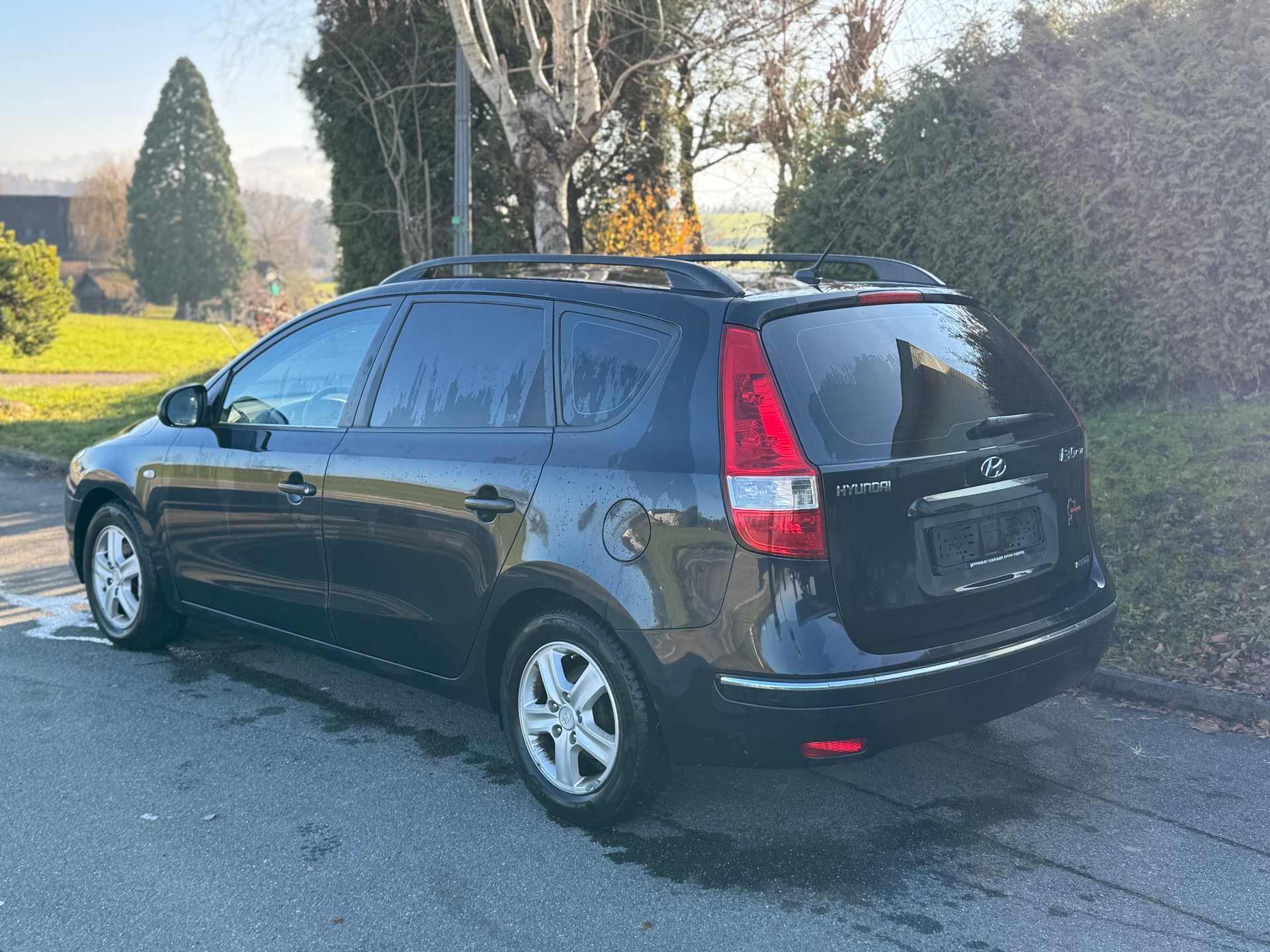 HYUNDAI i30 Wagon 1.6 CRDi Style-image-4