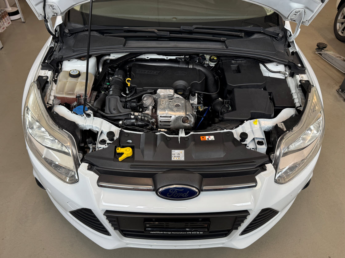 FORD Focus 1.0 SCTi Titanium-image-7