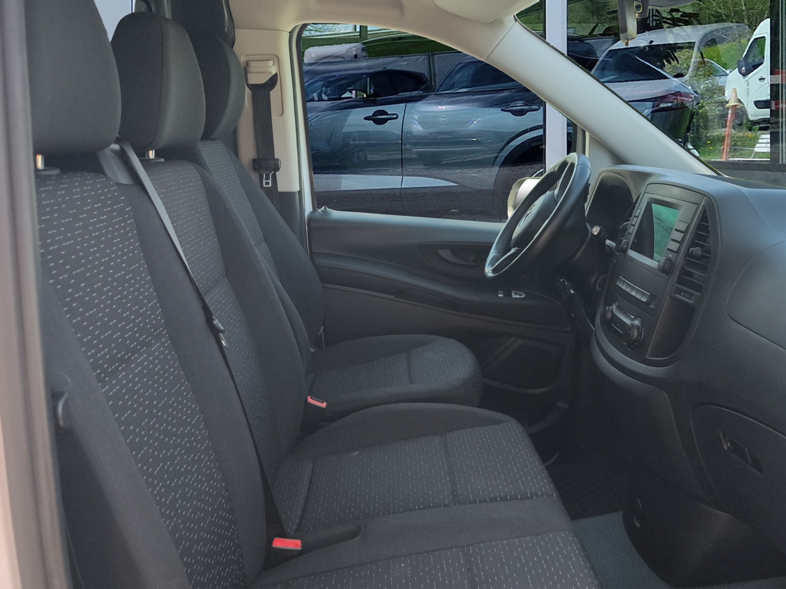 MERCEDES-BENZ Vito 114 CDI Extralang 9G-Tronic 4M Pro-image-8
