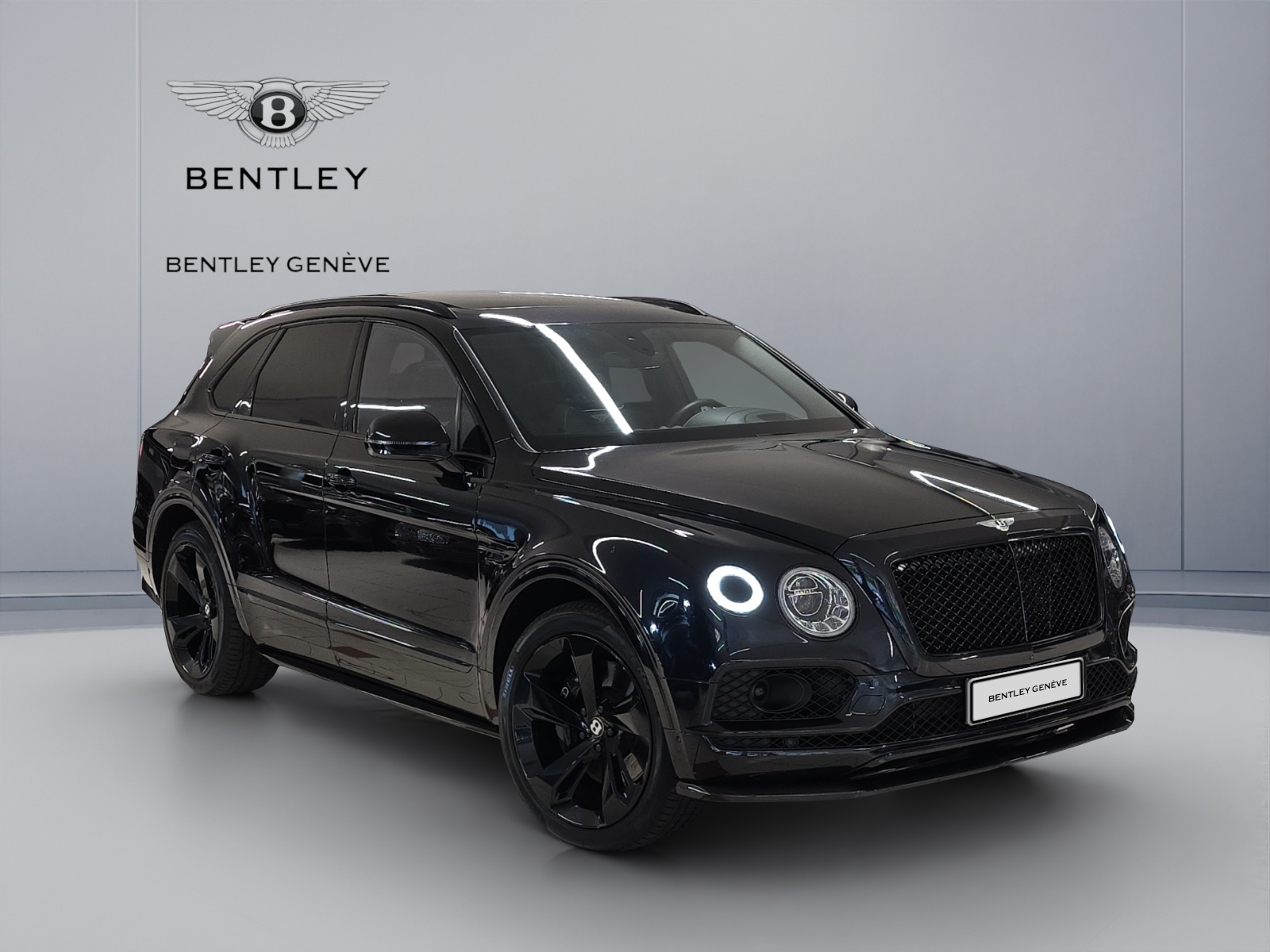 BENTLEY Bentayga V8-image-2