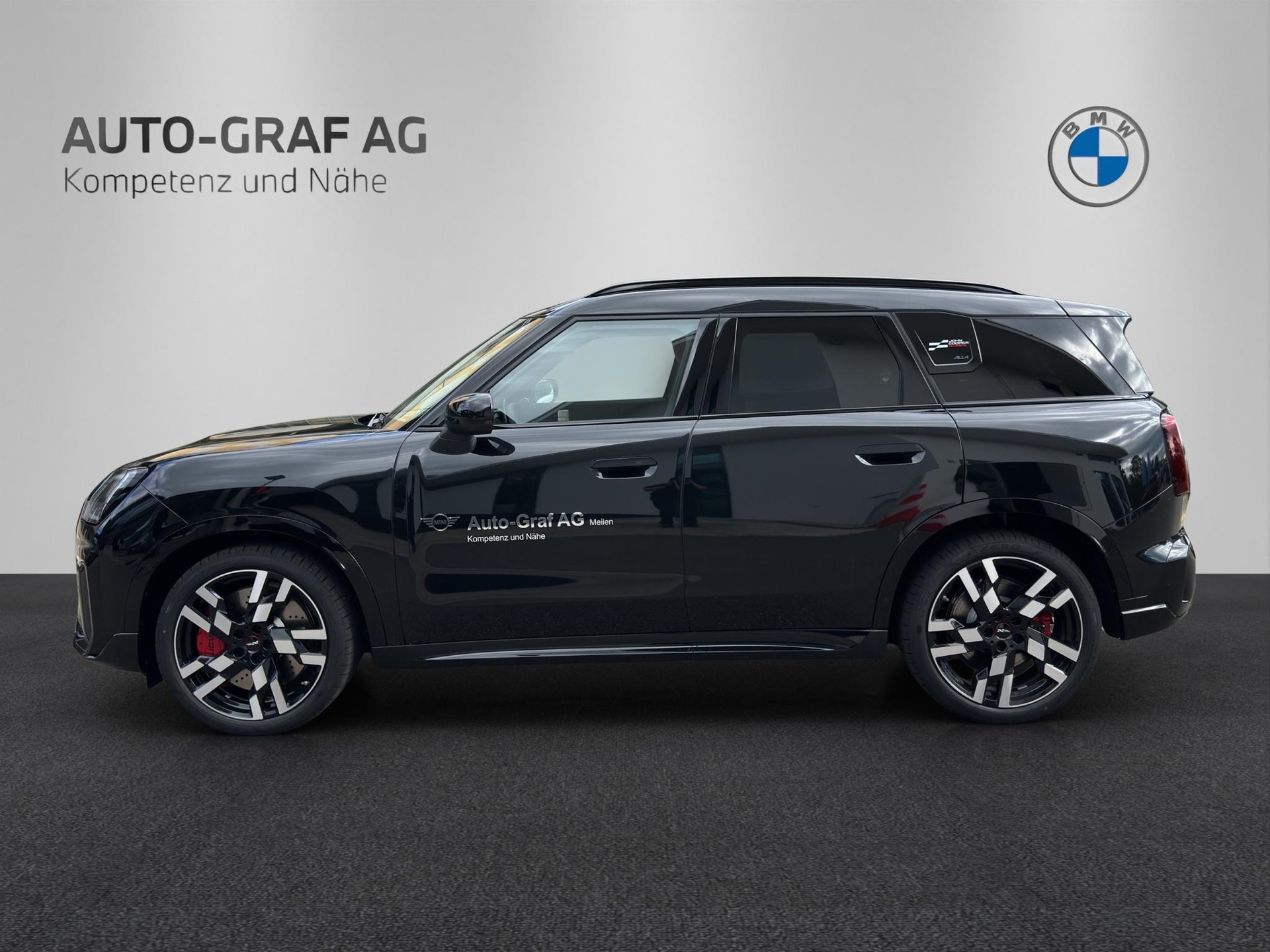 MINI Countryman JCW ALL4-image-1
