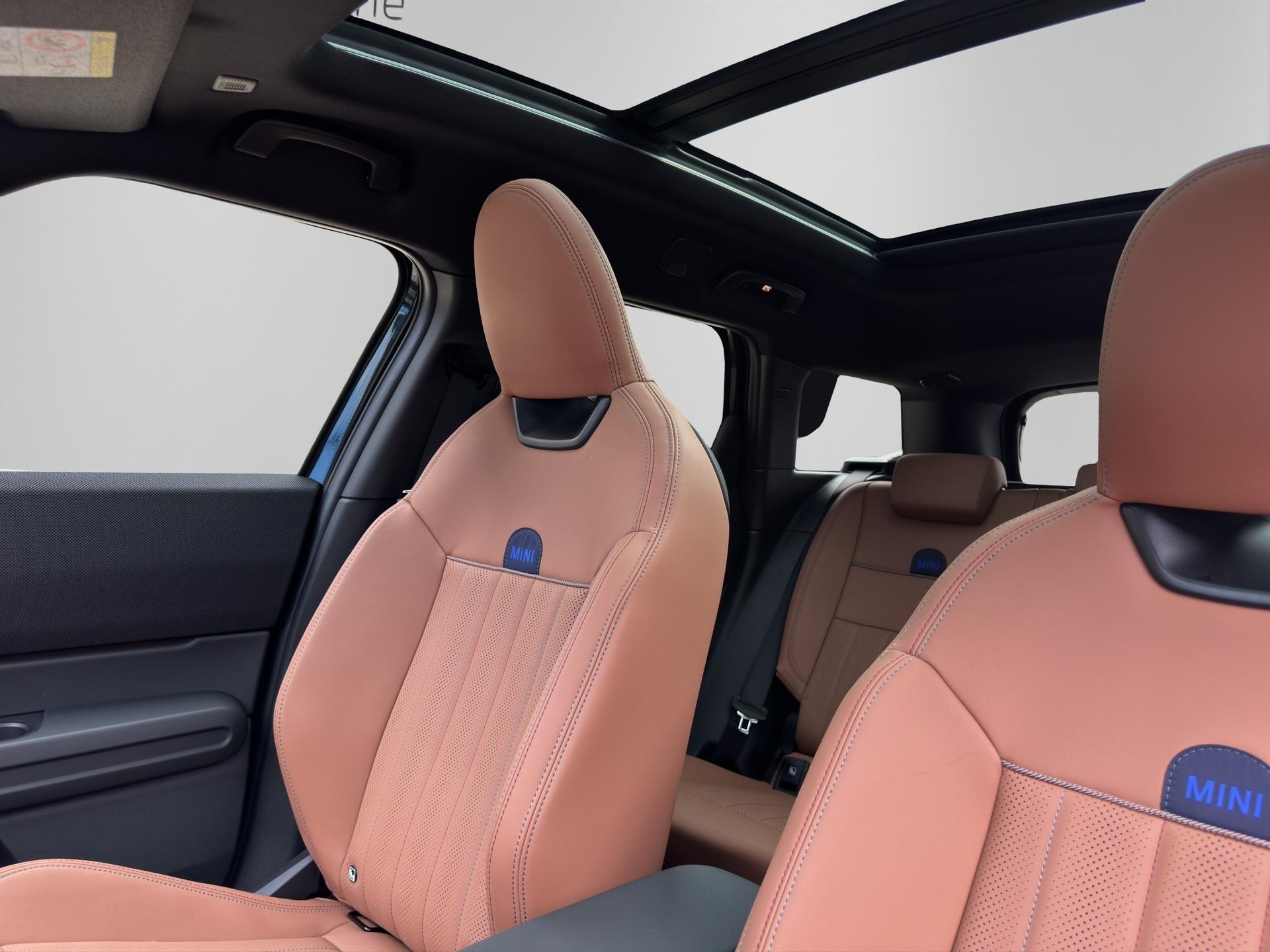 MINI Countryman JCW ALL4-image-11