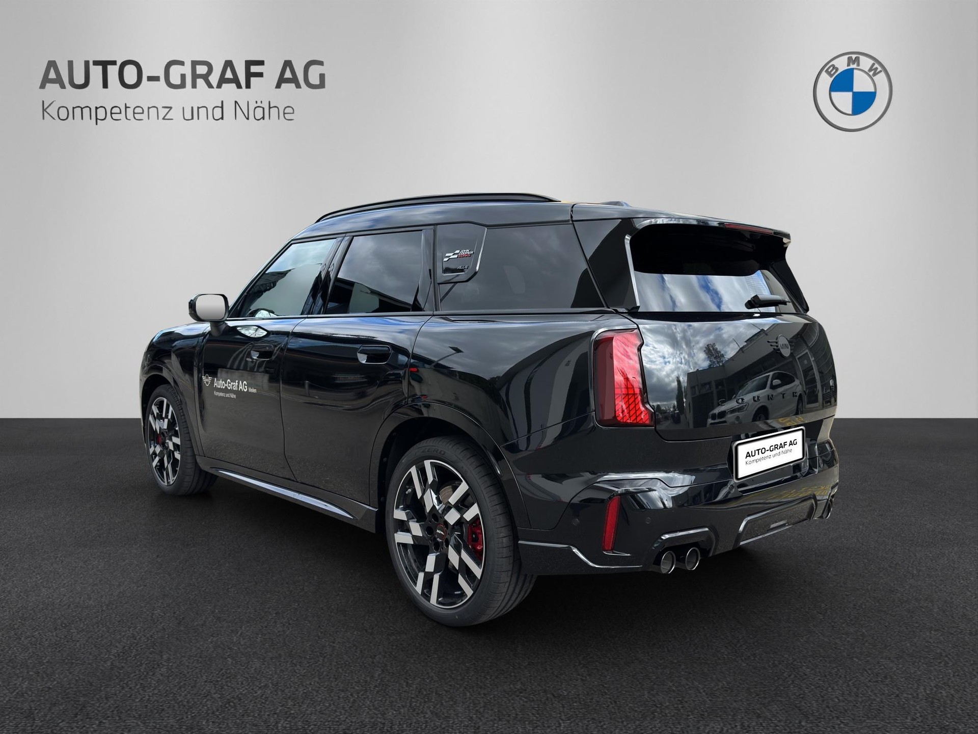 MINI Countryman JCW ALL4-image-2