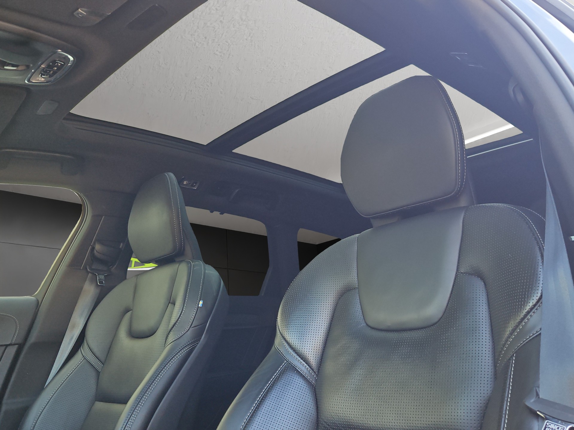 VOLVO V90 T6 AWD R-Design Geartronic-image-17