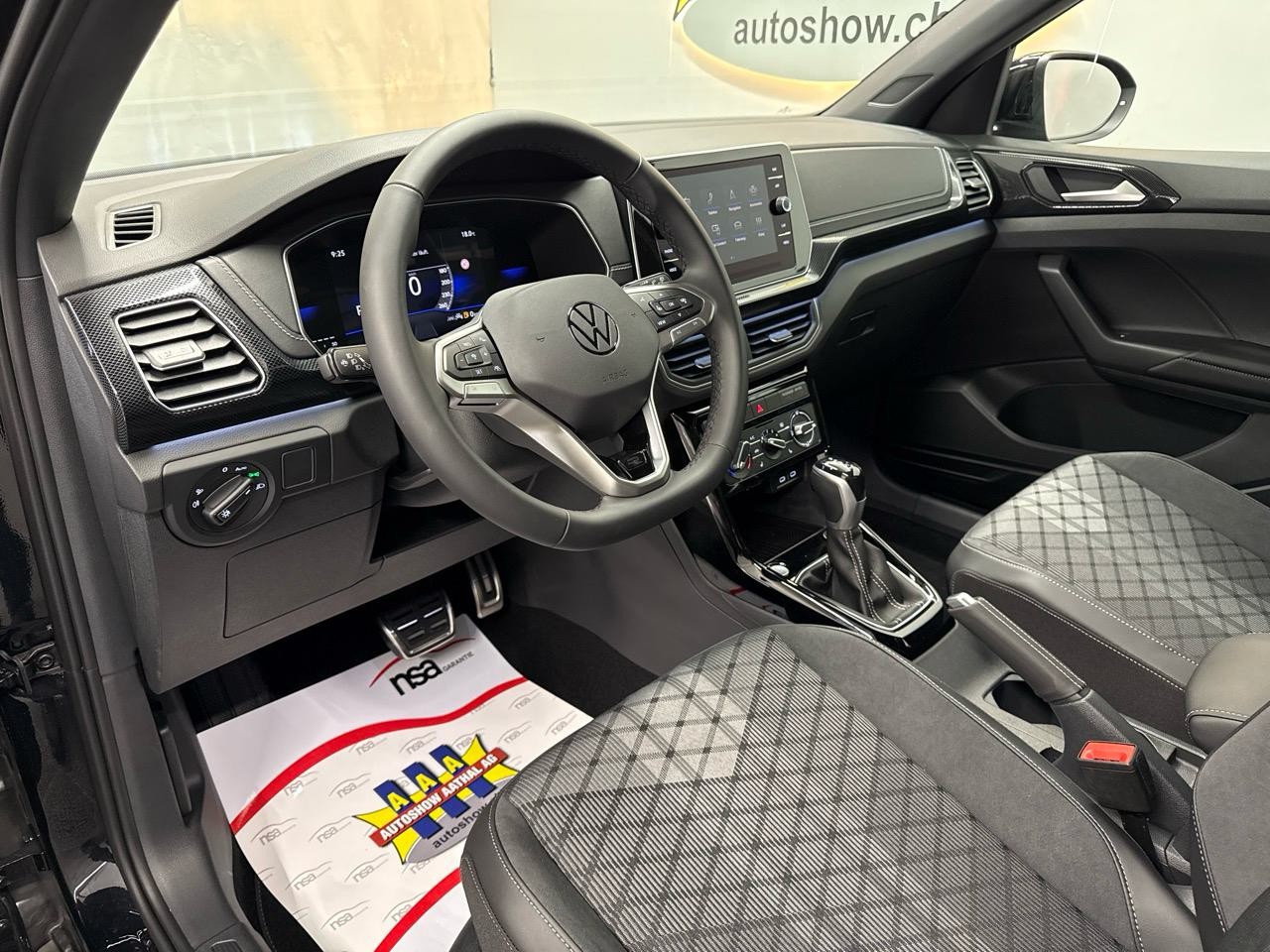 VW T-Cross 1.0TSI R-Line Black Limited 115-image-2