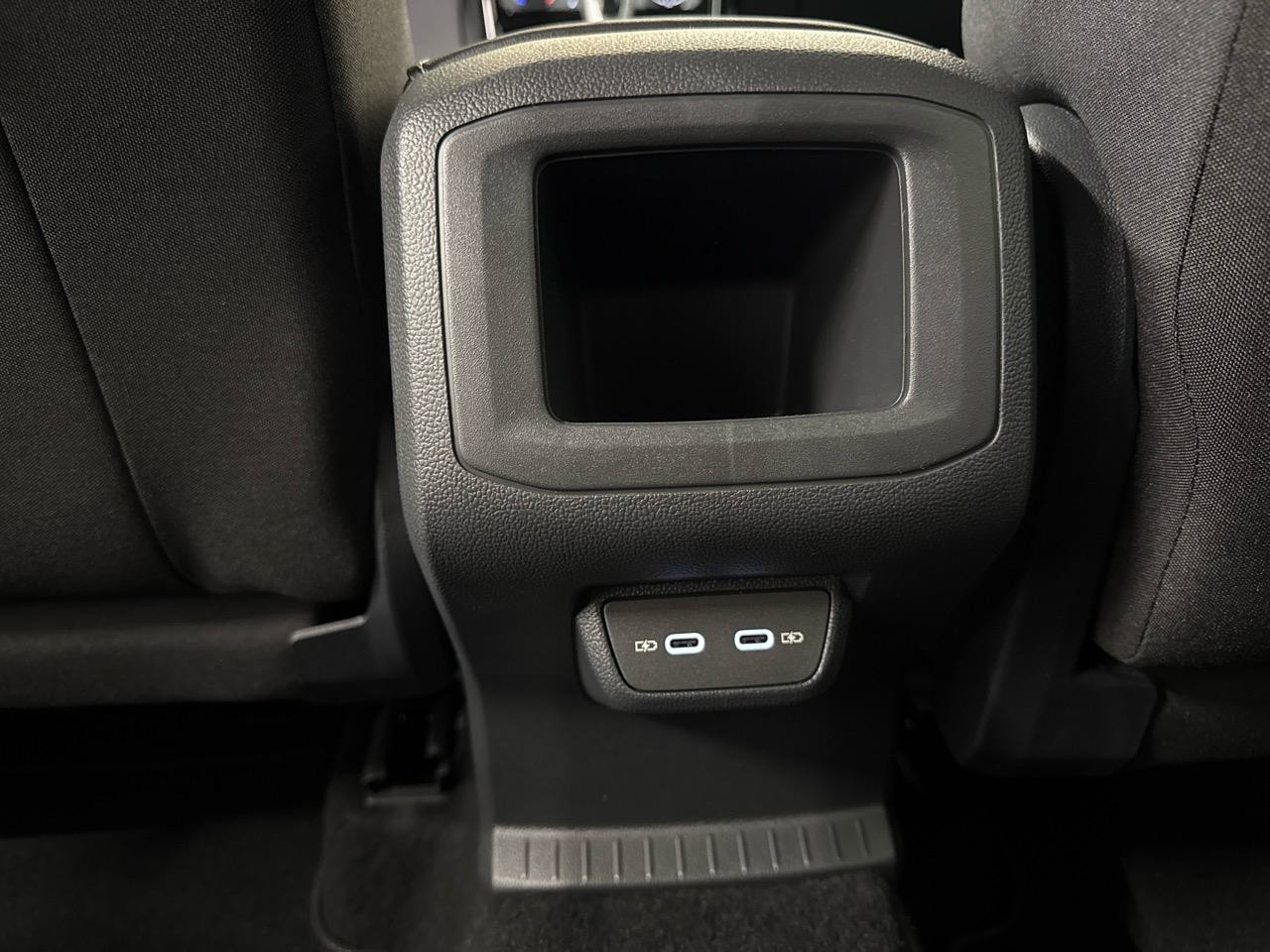 VW T-Cross 1.0TSI R-Line Black Limited 115-image-11