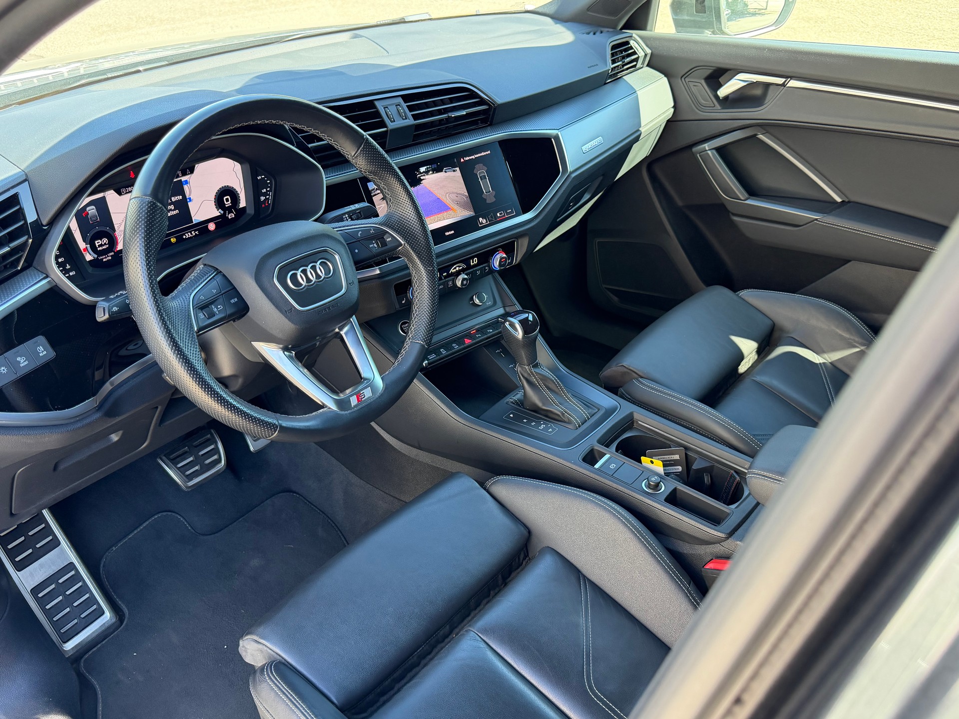 AUDI Q3 Sportback 35 TDI S line quattro S-tronic-image-8
