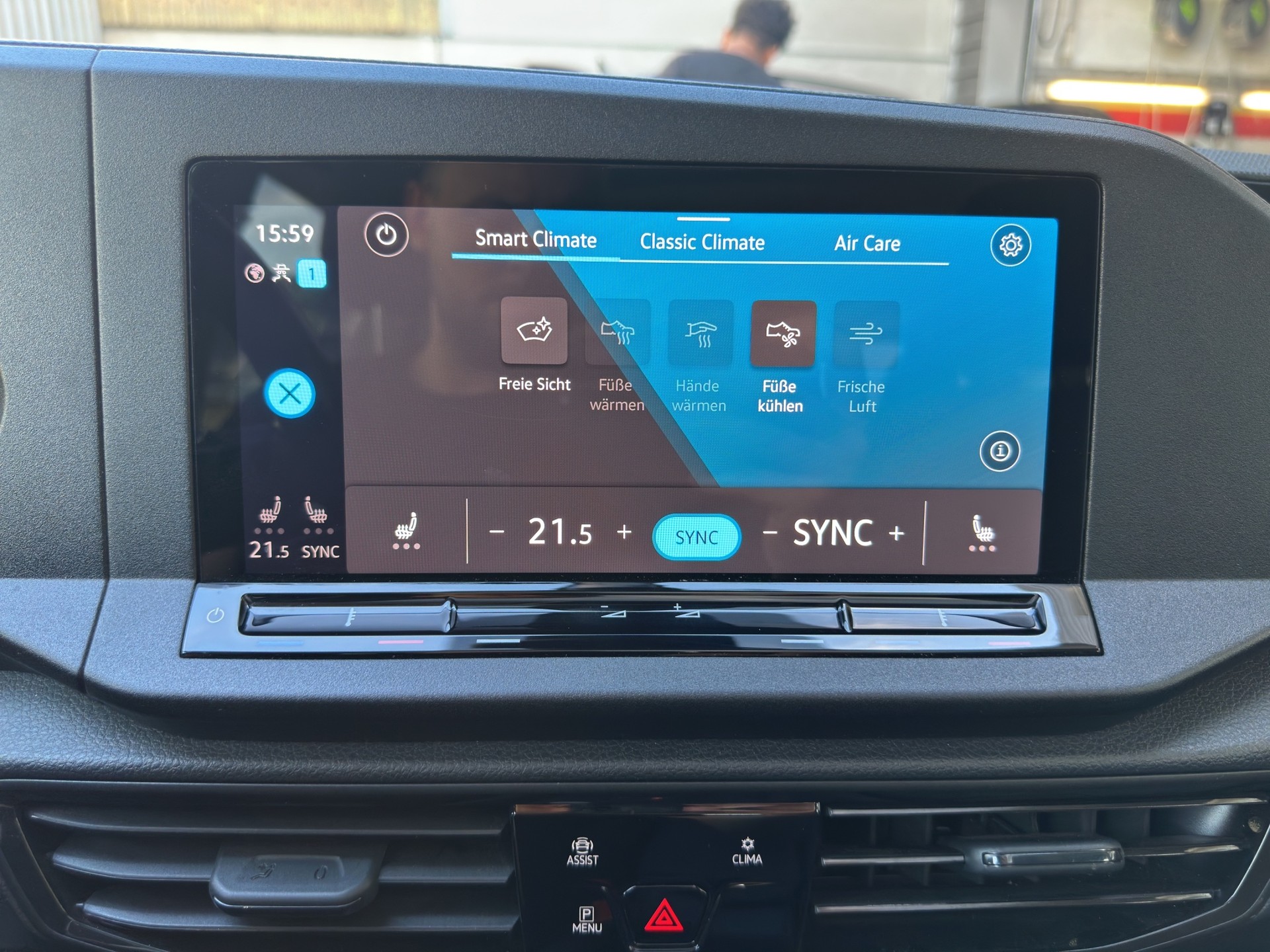 VW Caddy 2.0 TDI Liberty DSG-image-28