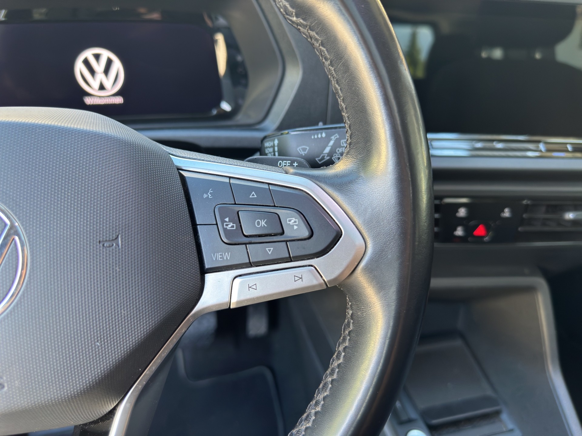 VW Caddy 2.0 TDI Liberty DSG-image-23