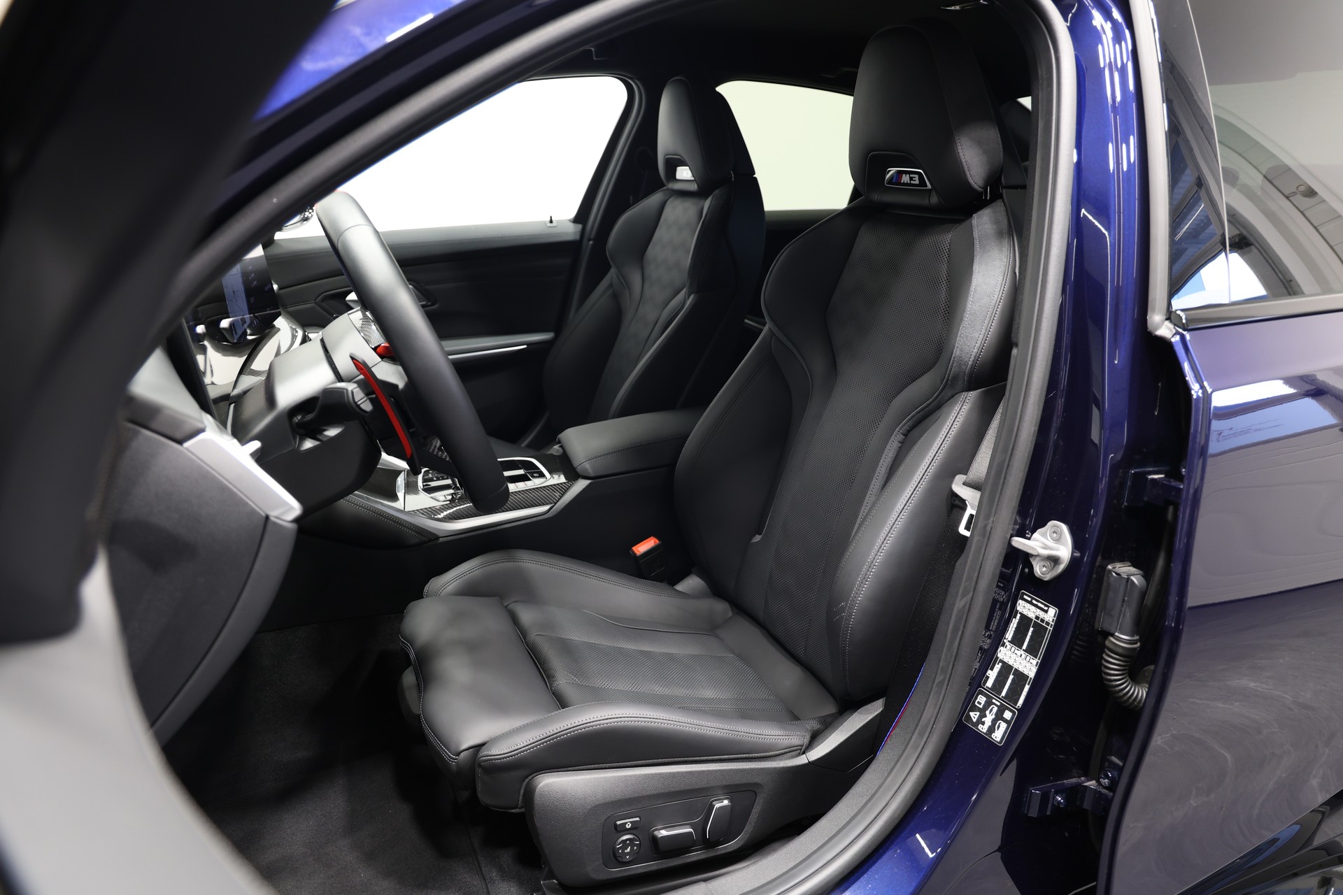 BMW M3 Competition M xDrive LCI *530PS*Werksgarantie bis 08.2028*-image-18