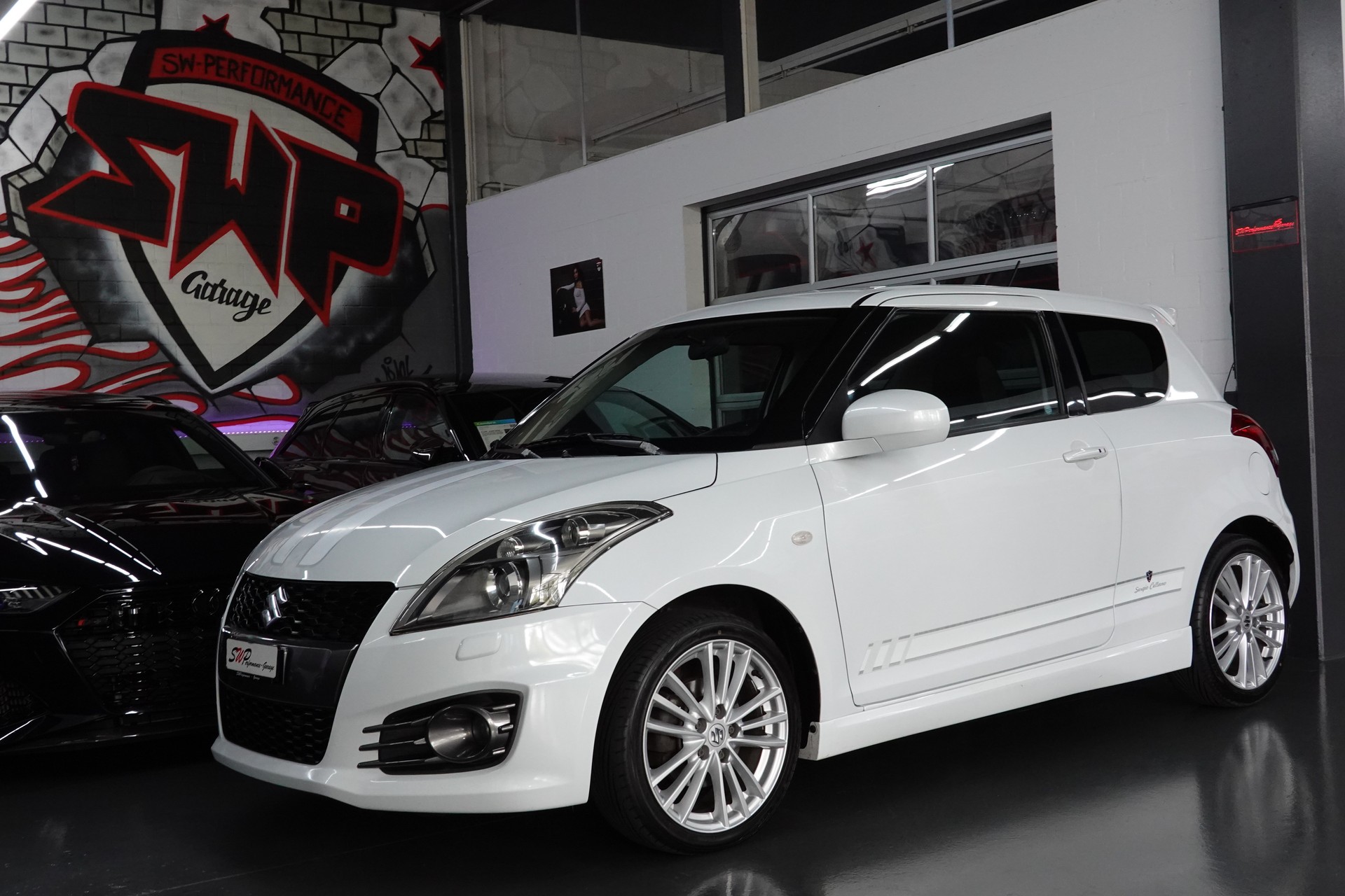SUZUKI SWIFT 1.6i 16V SPORT PERL CH-FZ
