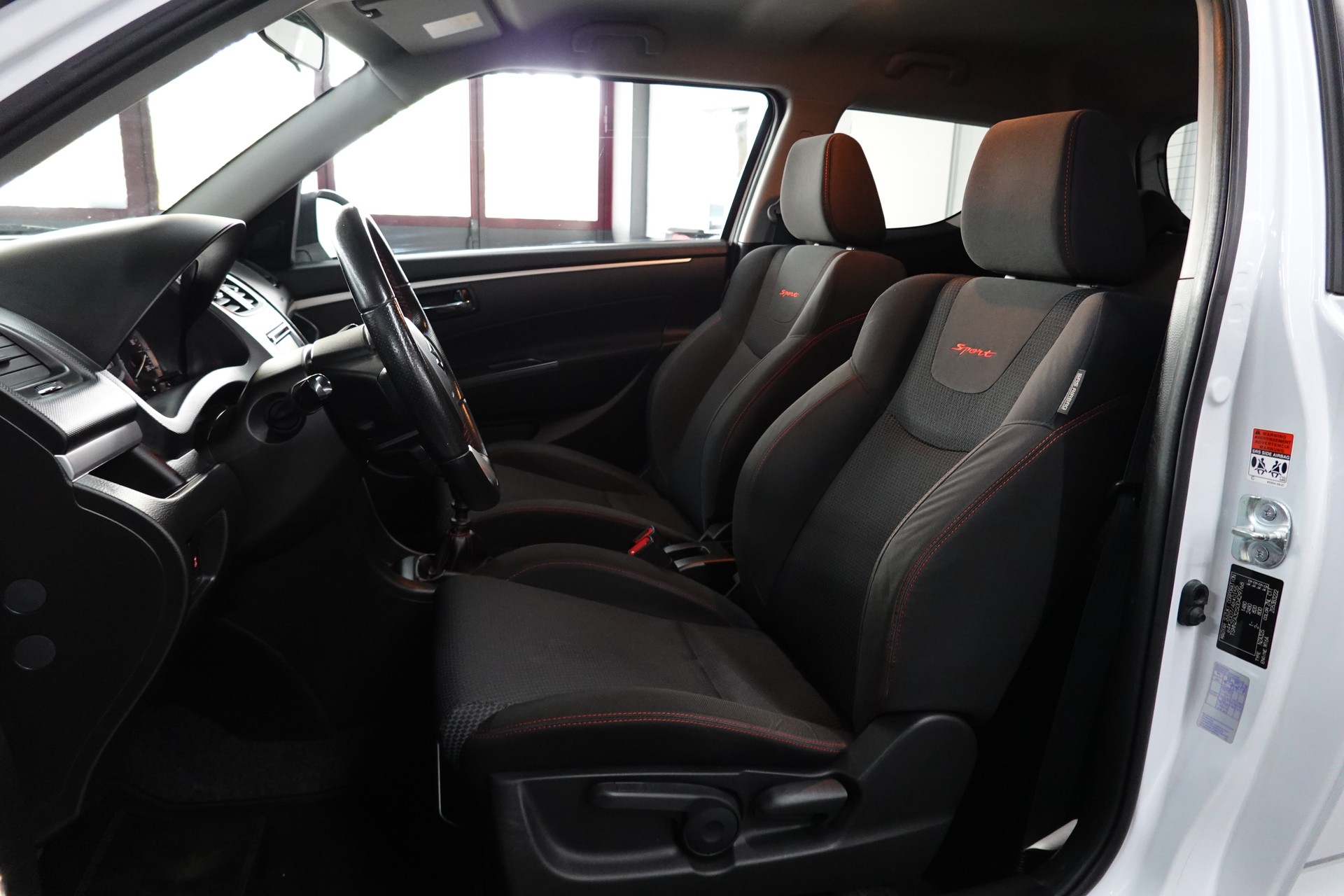 SUZUKI SWIFT 1.6i 16V SPORT PERL CH-FZ-image-26